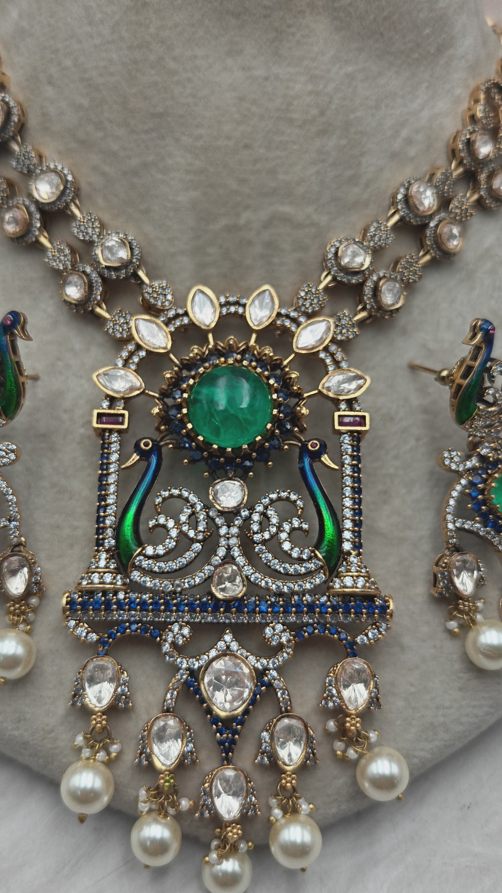 Neelam Mor Mahal Necklace Set