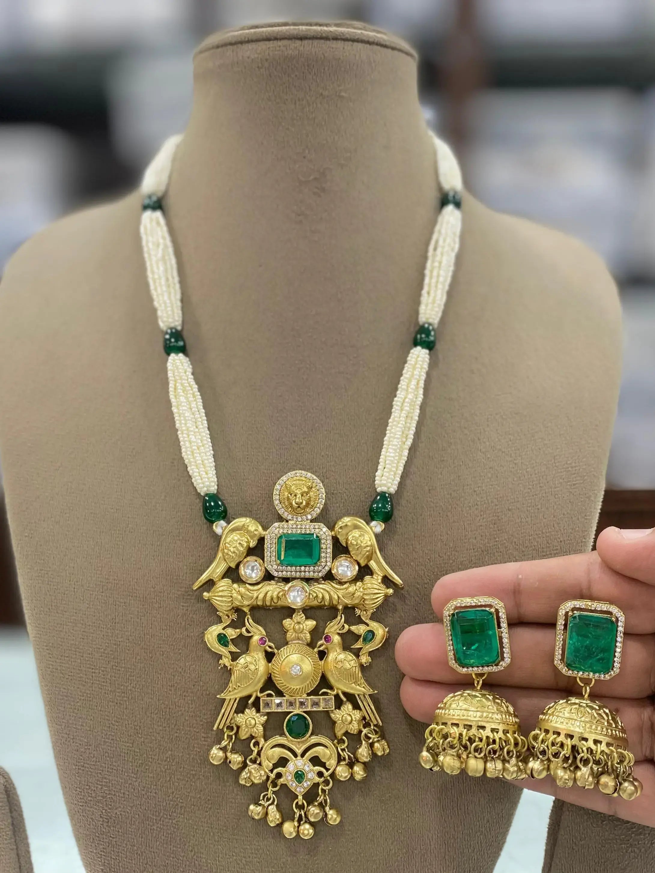 Vanmayi Bagh Amrapali Brass Fusion Doublet Necklace Set - Green