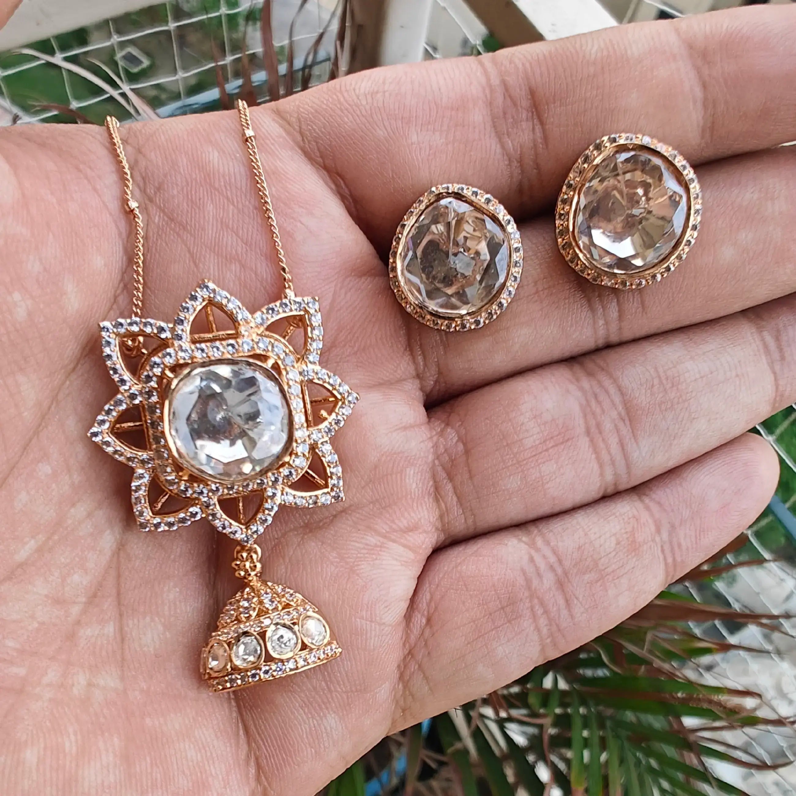 Premium Shakira Moissanite Pendant Set- Carat Polish