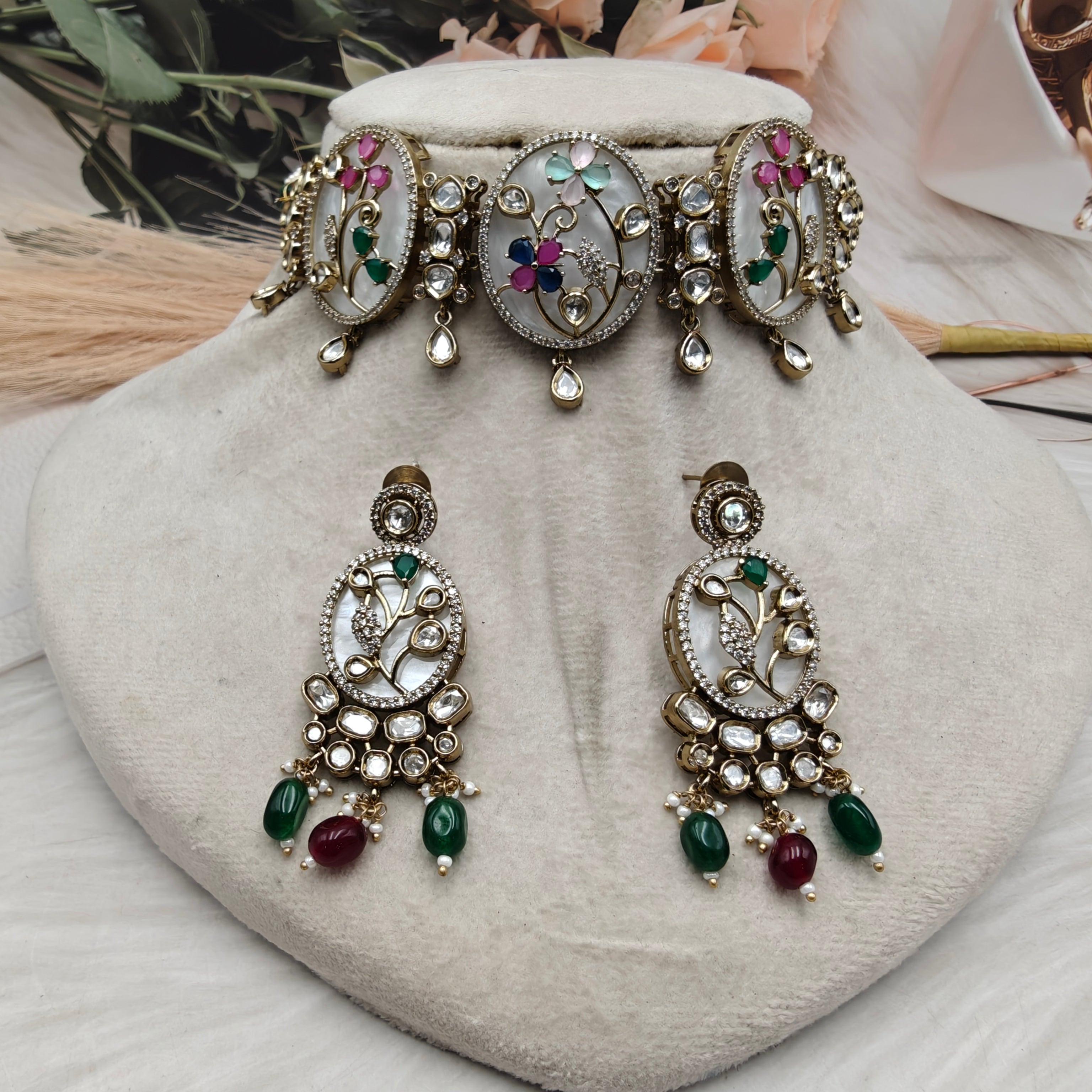 Floria Mother of Pearl Multi Choker Set