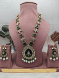 Bindiya Pota Holdali Necklace Set- Green