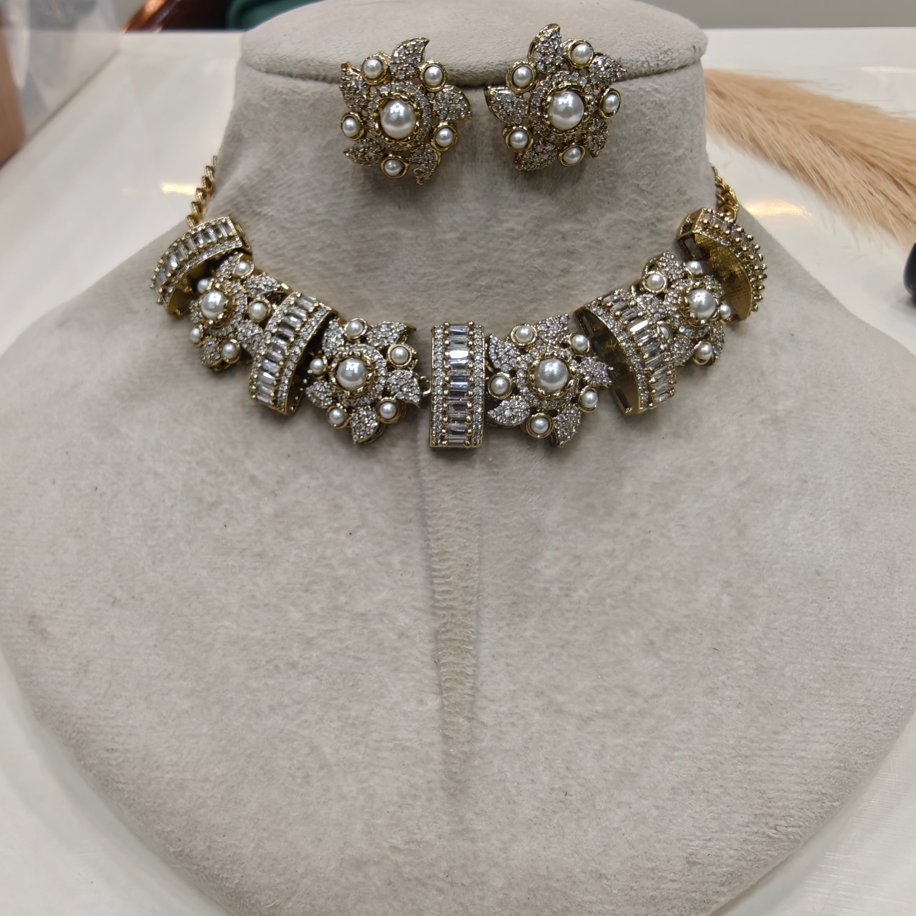 Sabya Inspired Svarba Navratan Baguette Chic Set- White