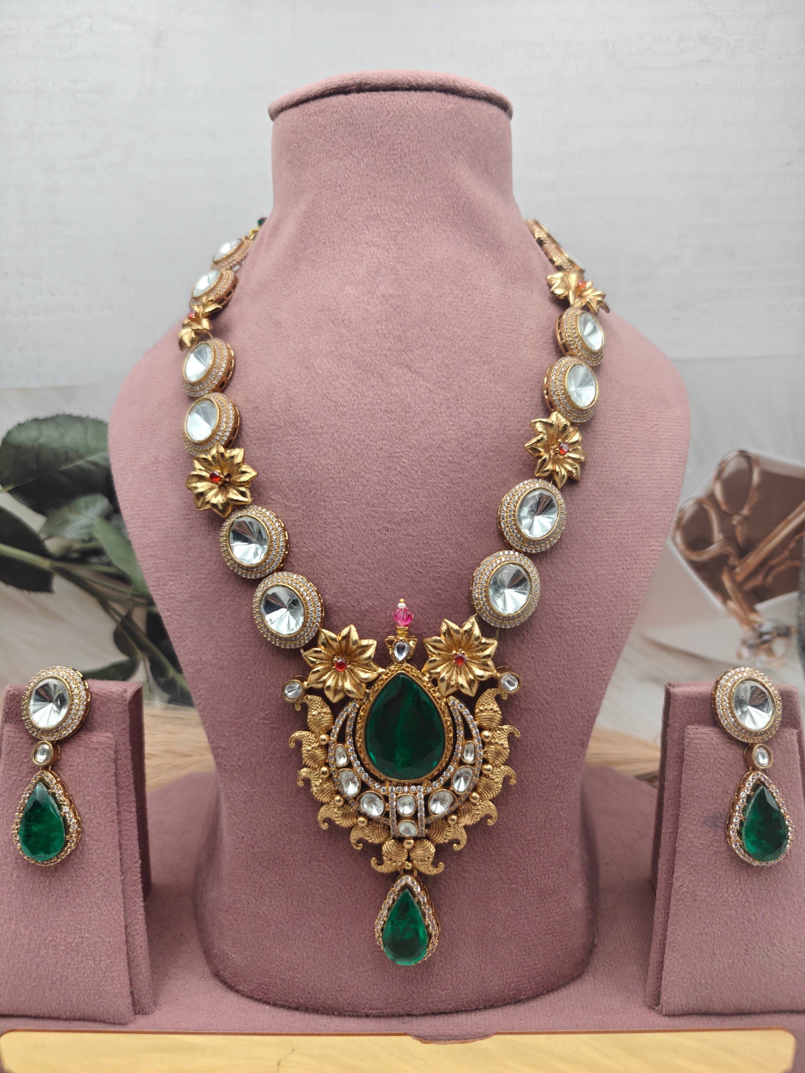 Kashish Uncut Moissanite Polki Doublet Necklace Set - Emerald Green