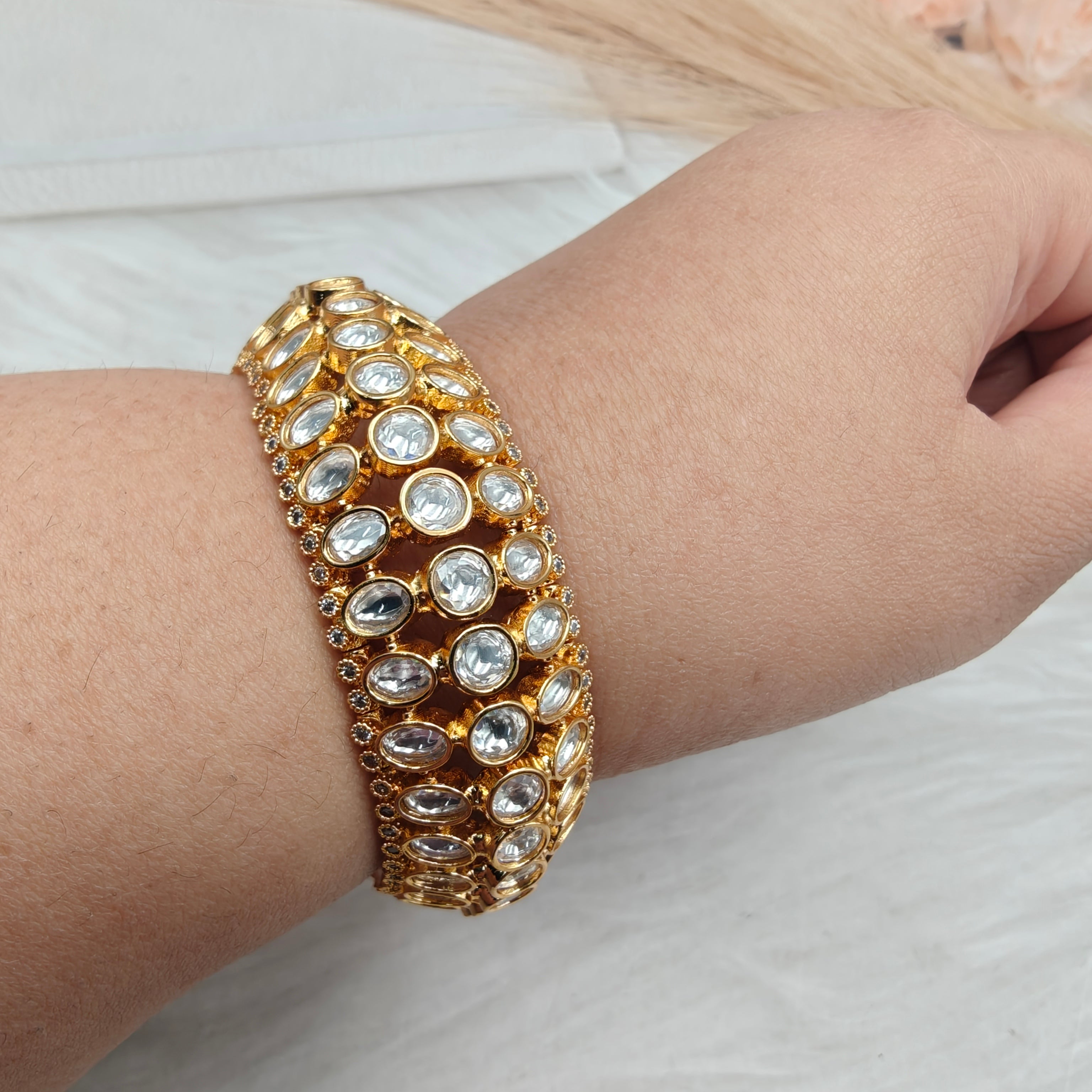 Aarna Flexible Free Size Bangle Bracelet- Neutral White