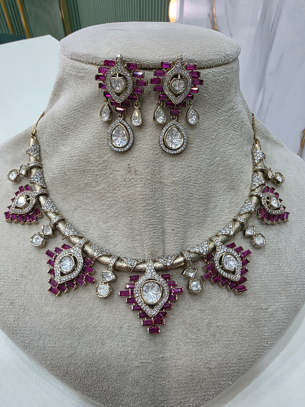 Aarshi Moissanite Polki Kundan Necklace Set- Ruby Pink