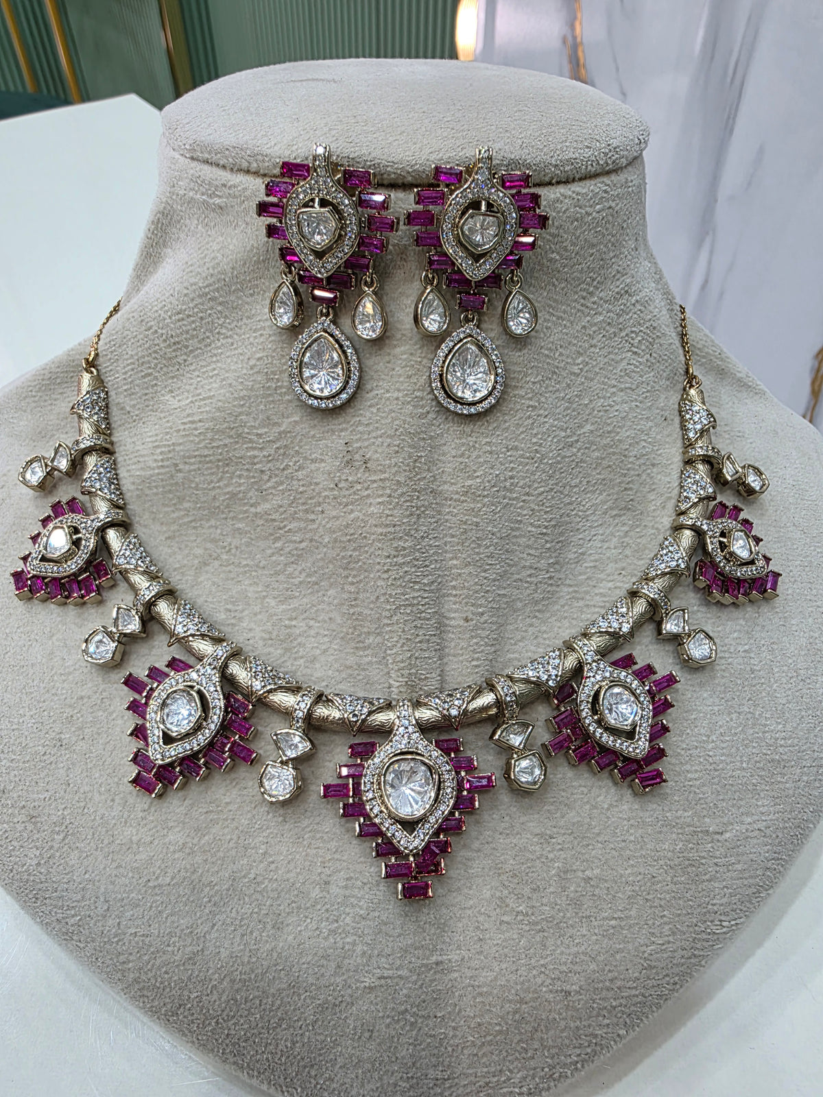 Aarshi Moissanite Polki Kundan Necklace Set- Ruby Pink
