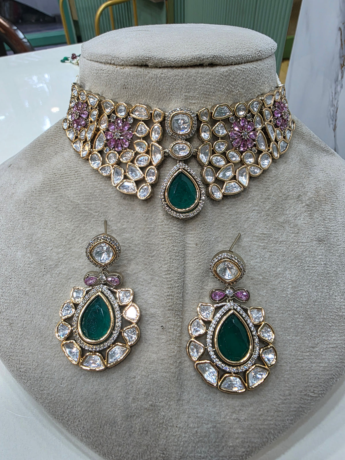 Arifa Polki Kundan Choker Necklace Set- Emerald Pink