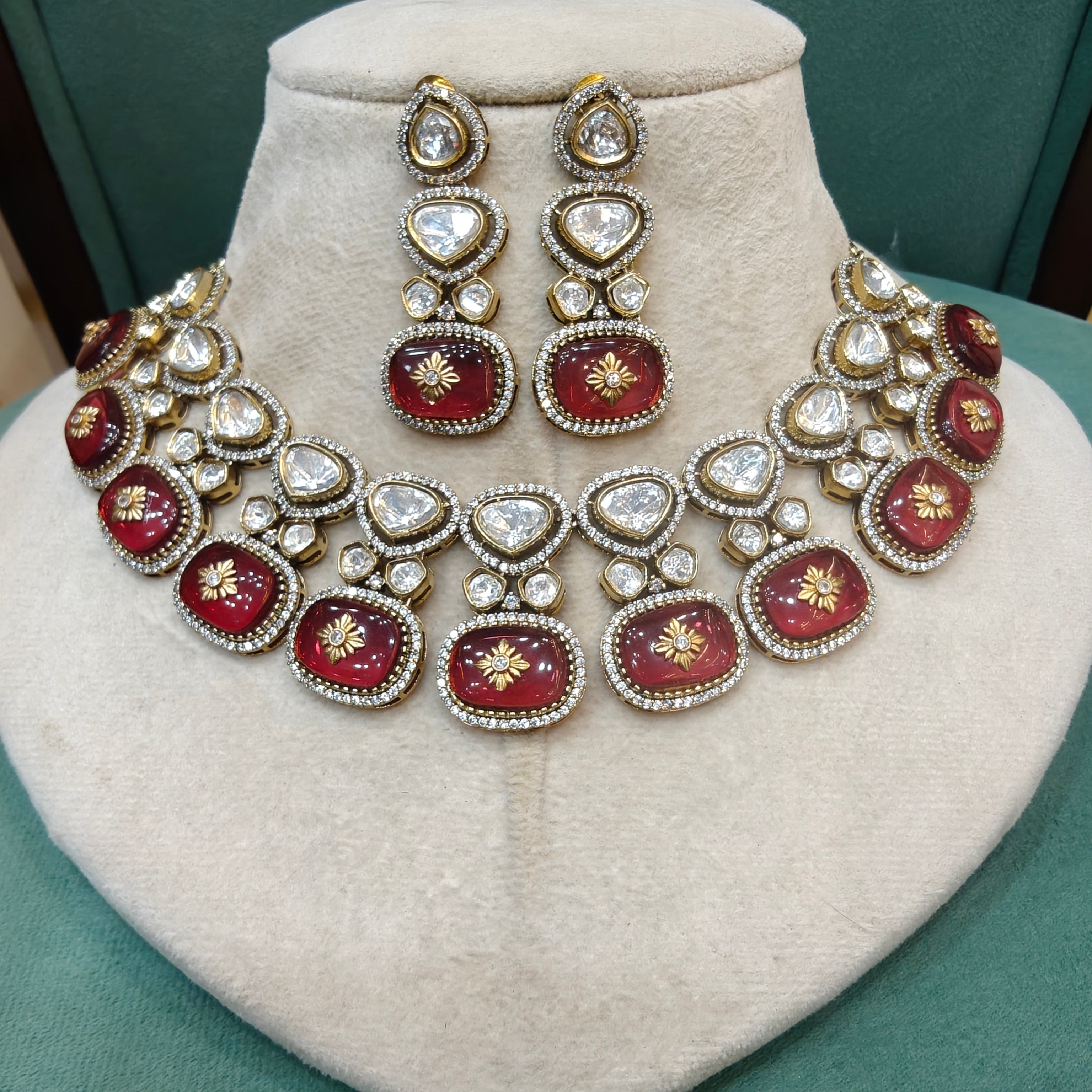 Amanat Pota Stone Necklace Set- Ruby