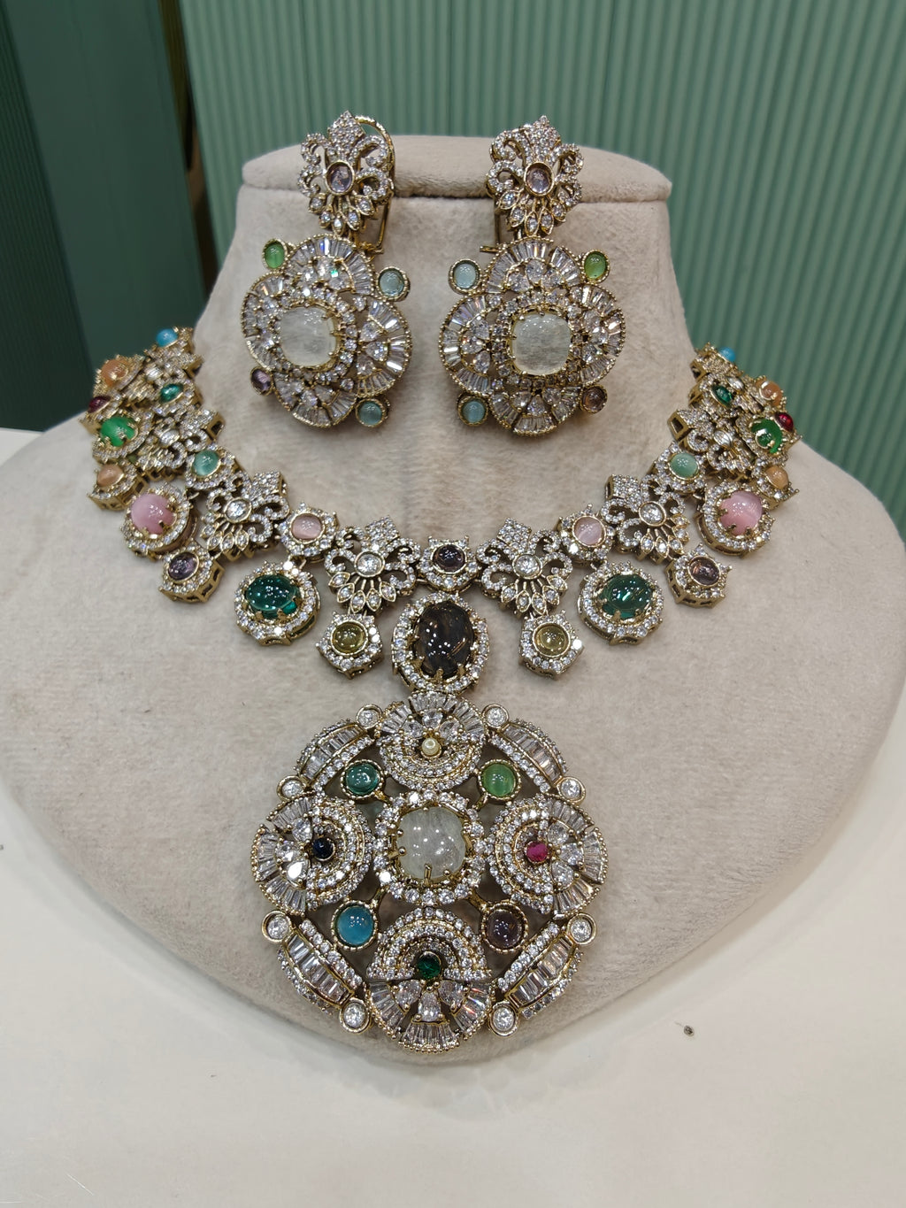 Anira Sabya inspired Royale Necklace Set- White Multi