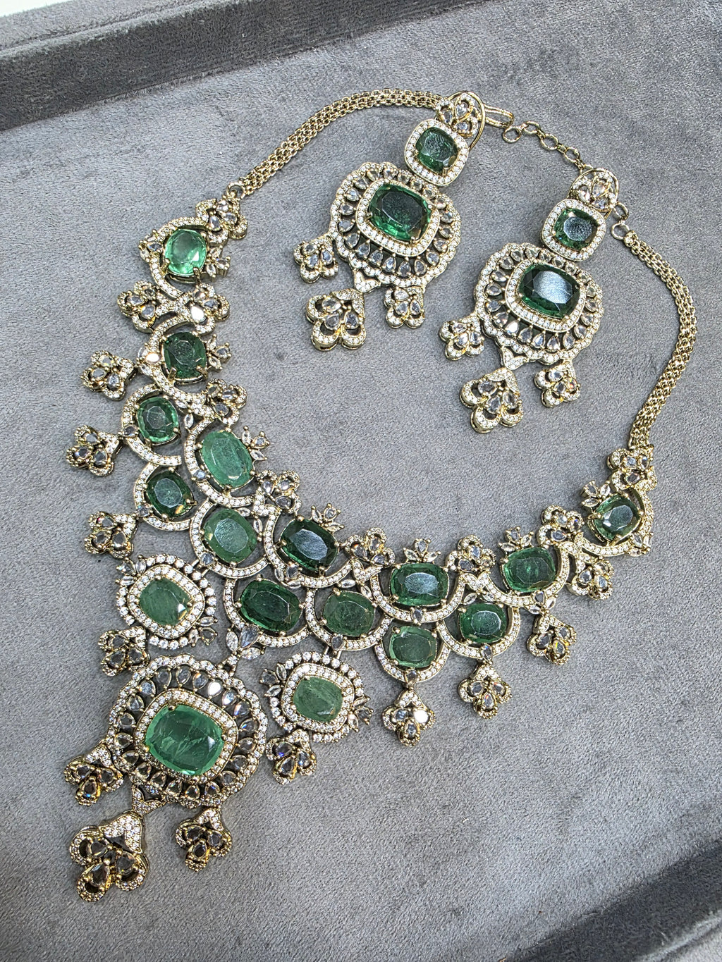 Anushka Doublet Polki Necklace Set- Mint Green
