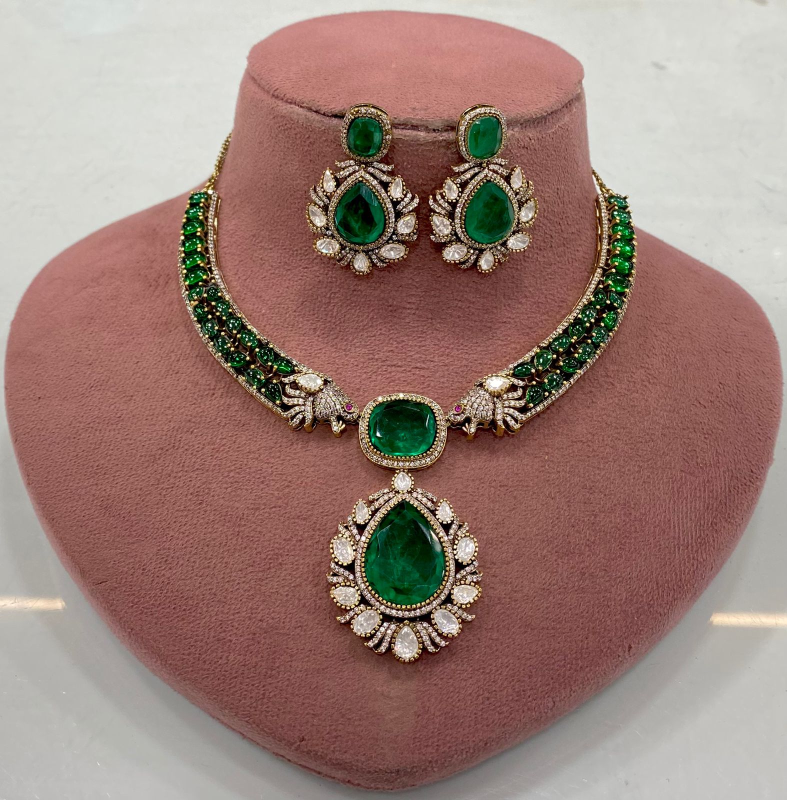 Arunima Doublet and Moissanite Hasli Set - Emerald Green