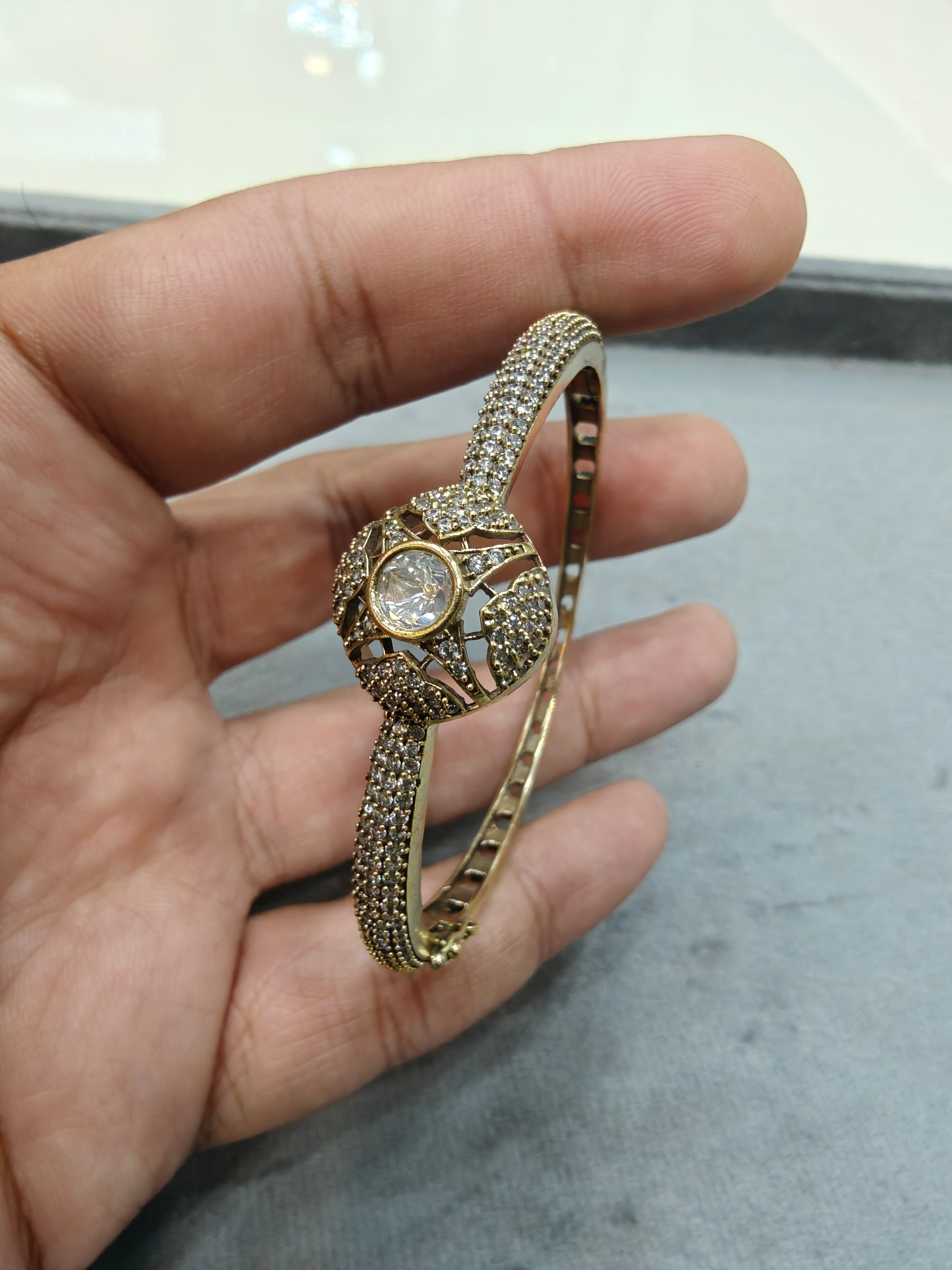 Prerna Openable Victorian Finish Sleek AD Bracelet
