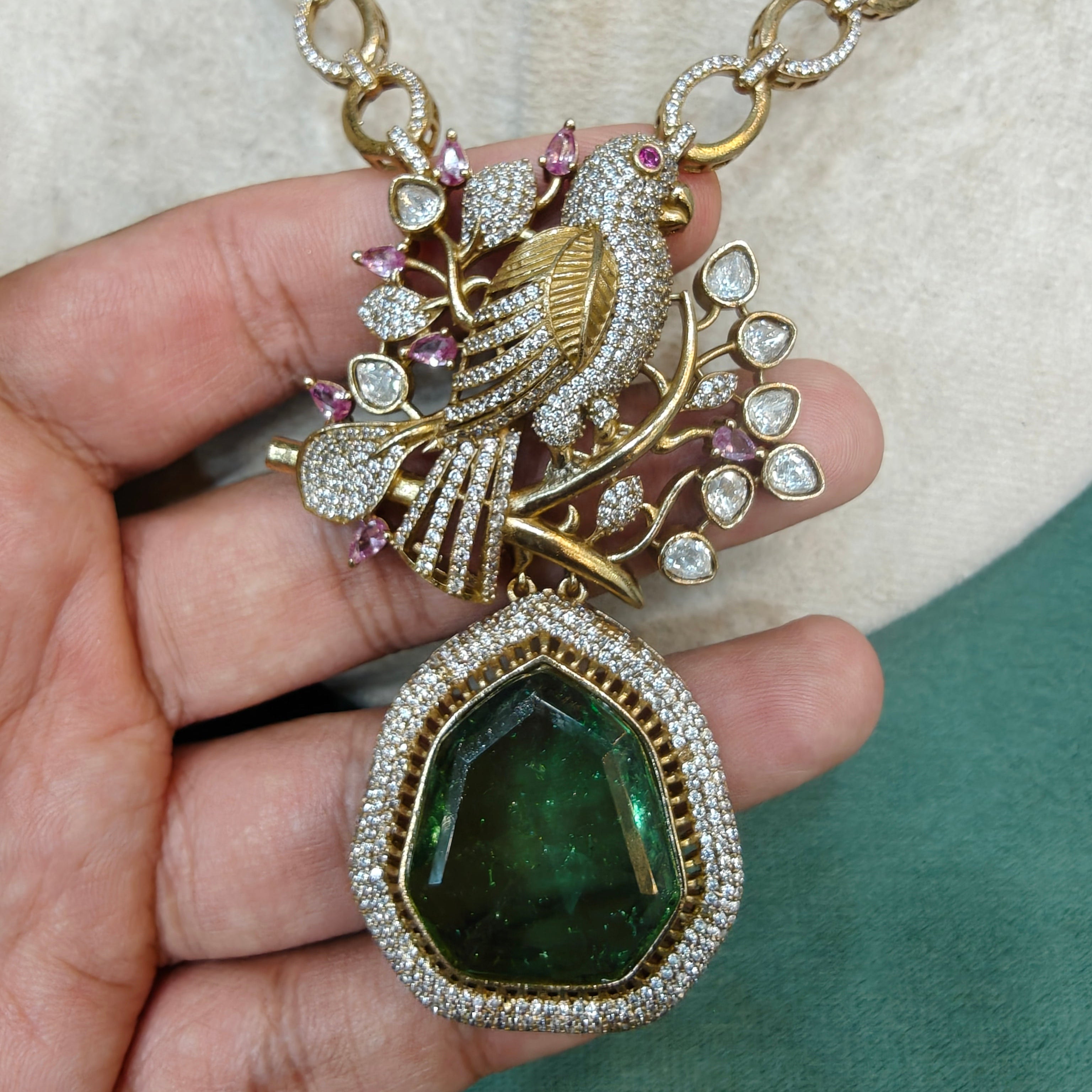 Vantara Bird Doublet Pendant Style Necklace Set- Mint
