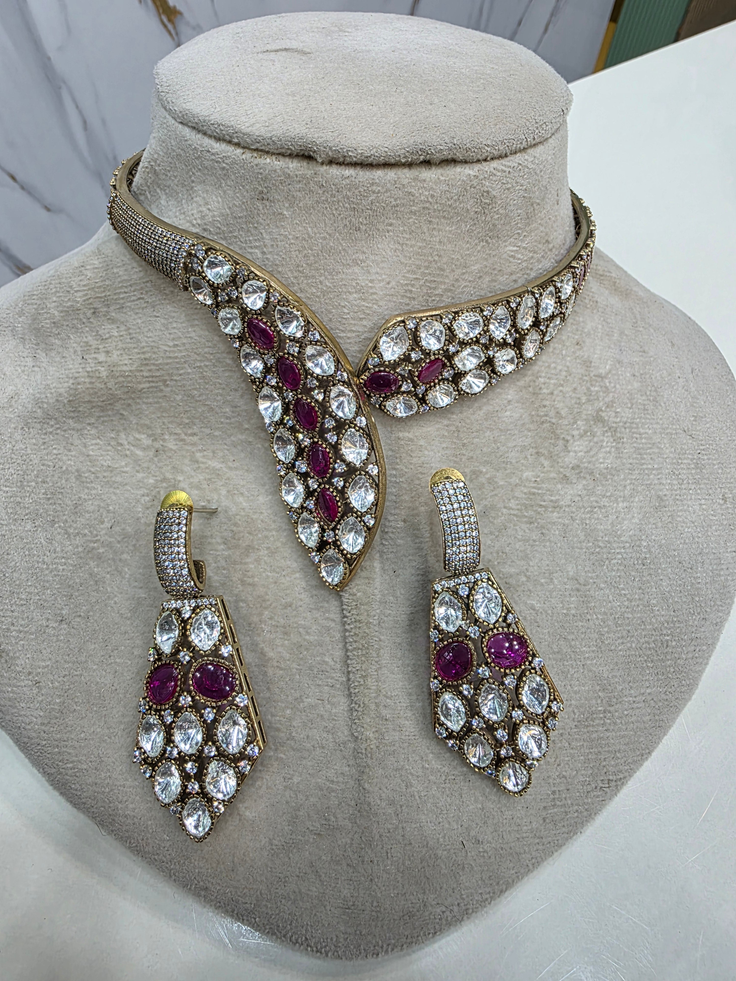 Antrika Polki Hasli Set- Ruby