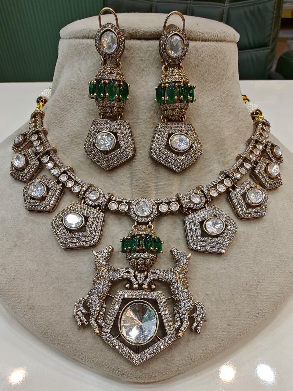 Equinus Royale Moissanite Statement Necklace Set- Green