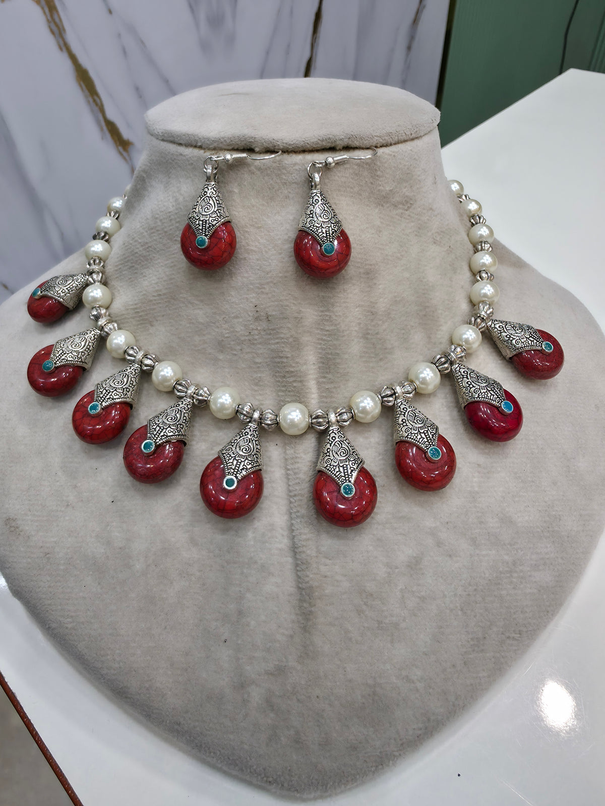 Ritvi Pearl And Stone Silver Oxidised Dual Colour Necklace Set - Red