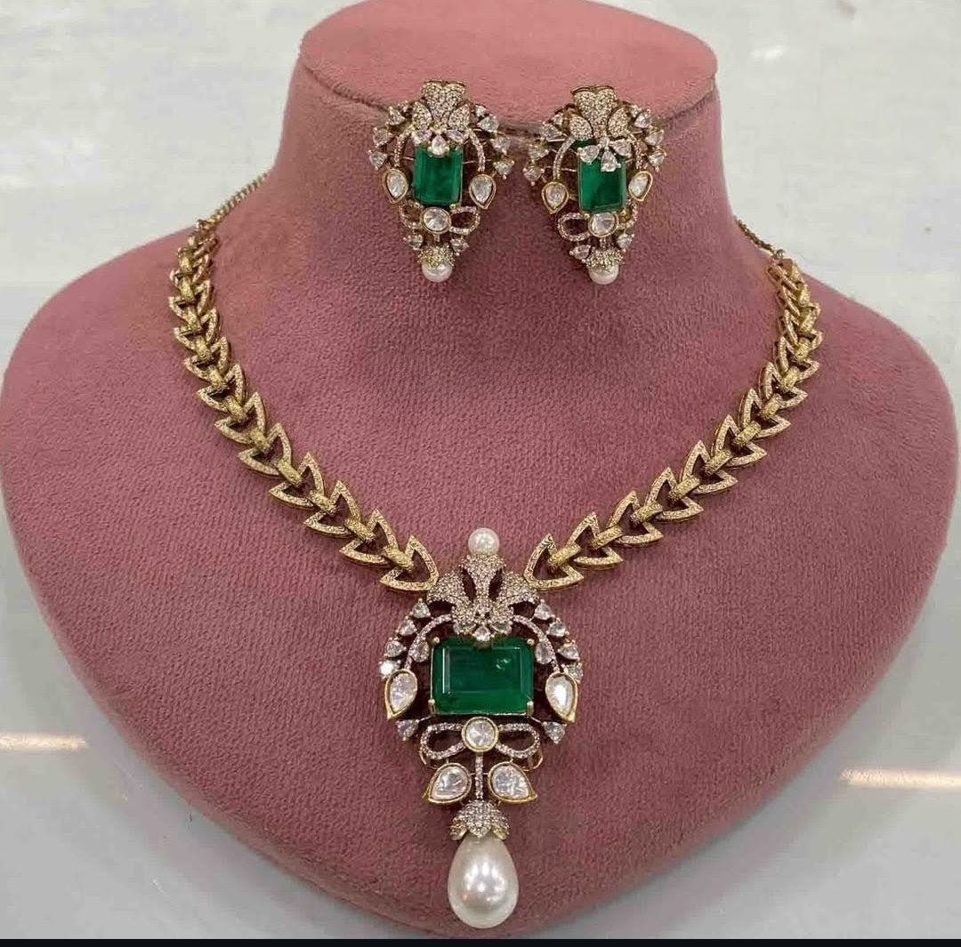 Gulnaar Doublet Necklace Set- Emerald Green