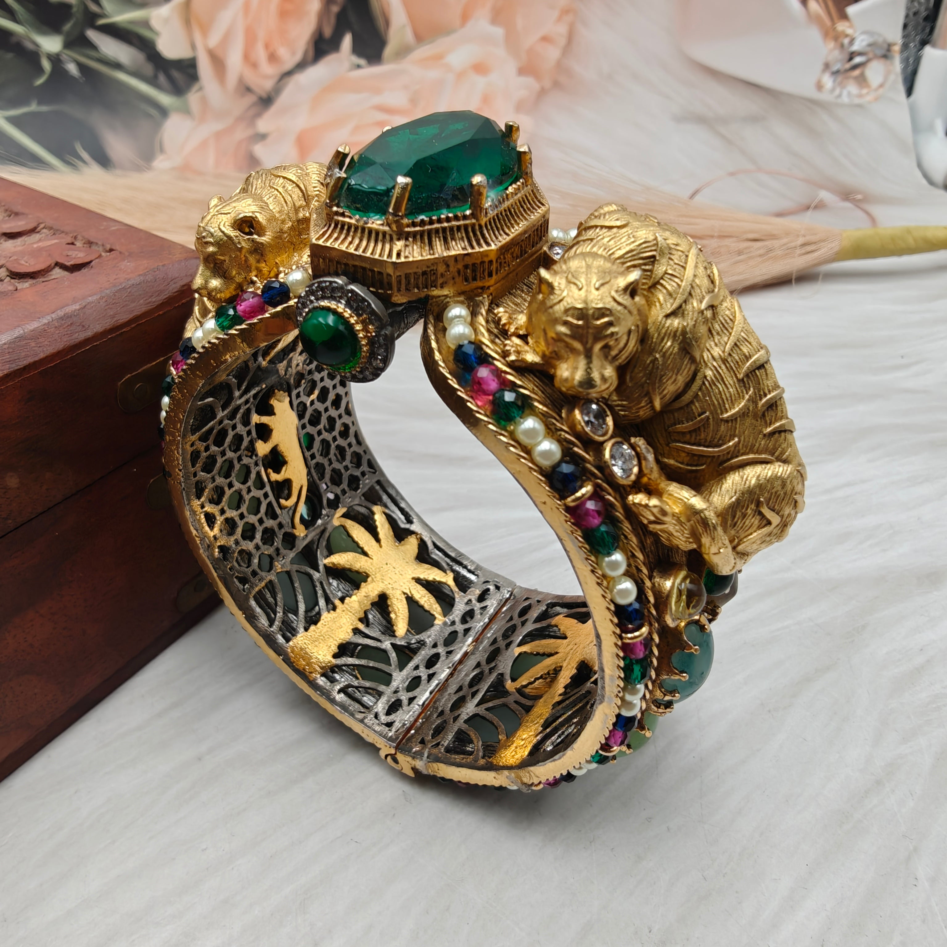 Sabyasachi Inspired Premium & Royale Bengal Openable Bangle- Green Multi