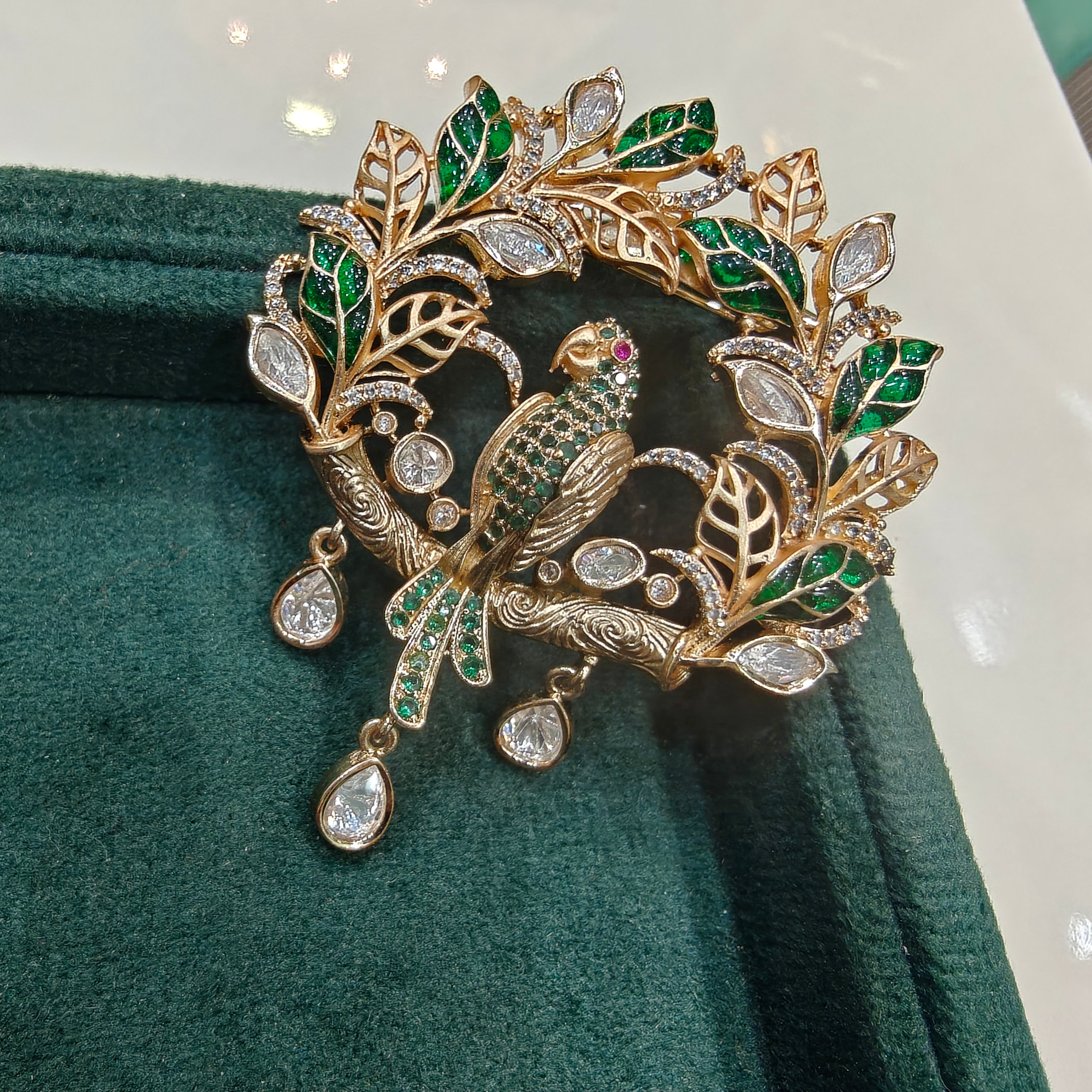 Unisex Parrot Moissanite Brooch