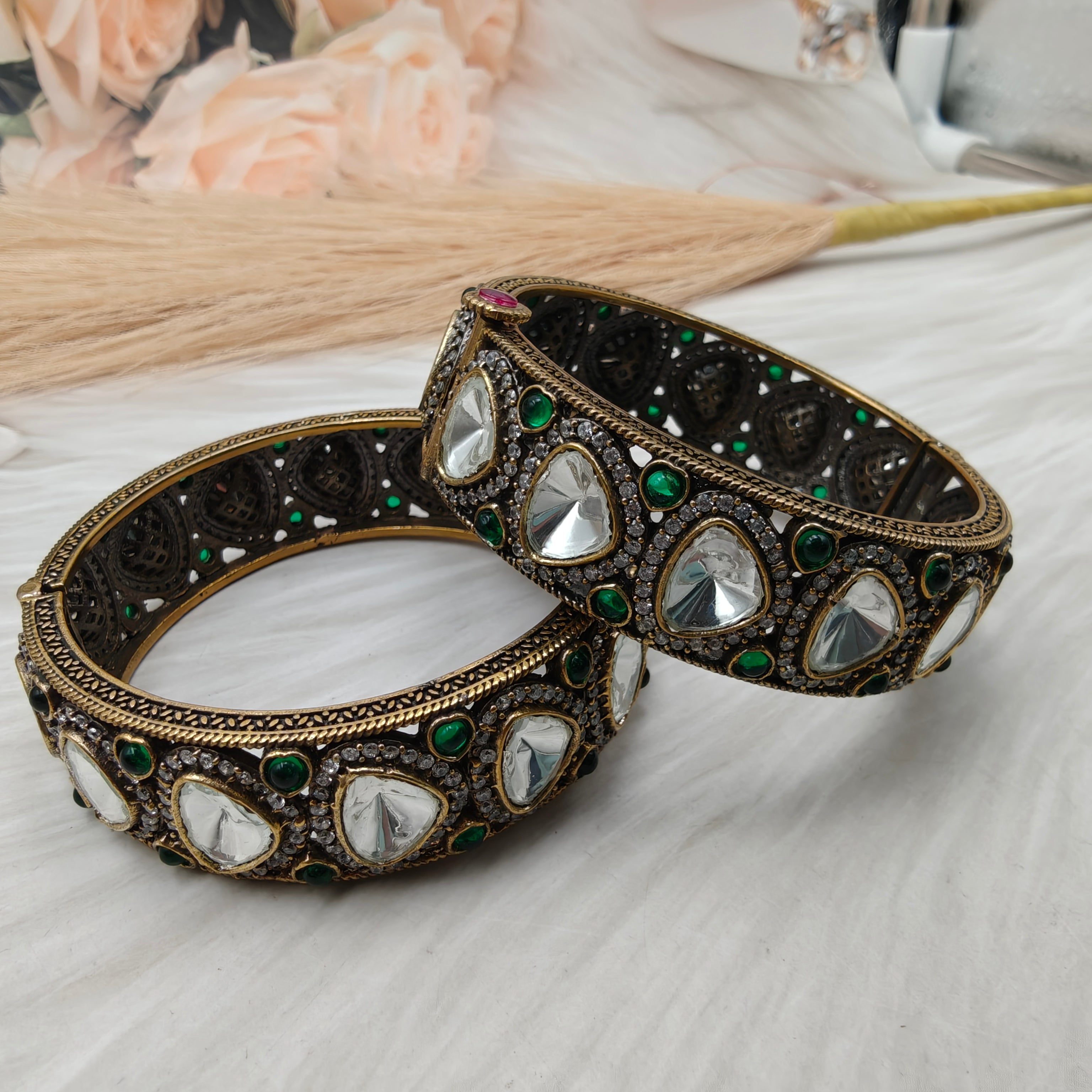 Aarzoo Uncut Polki Openable Bangles - Green