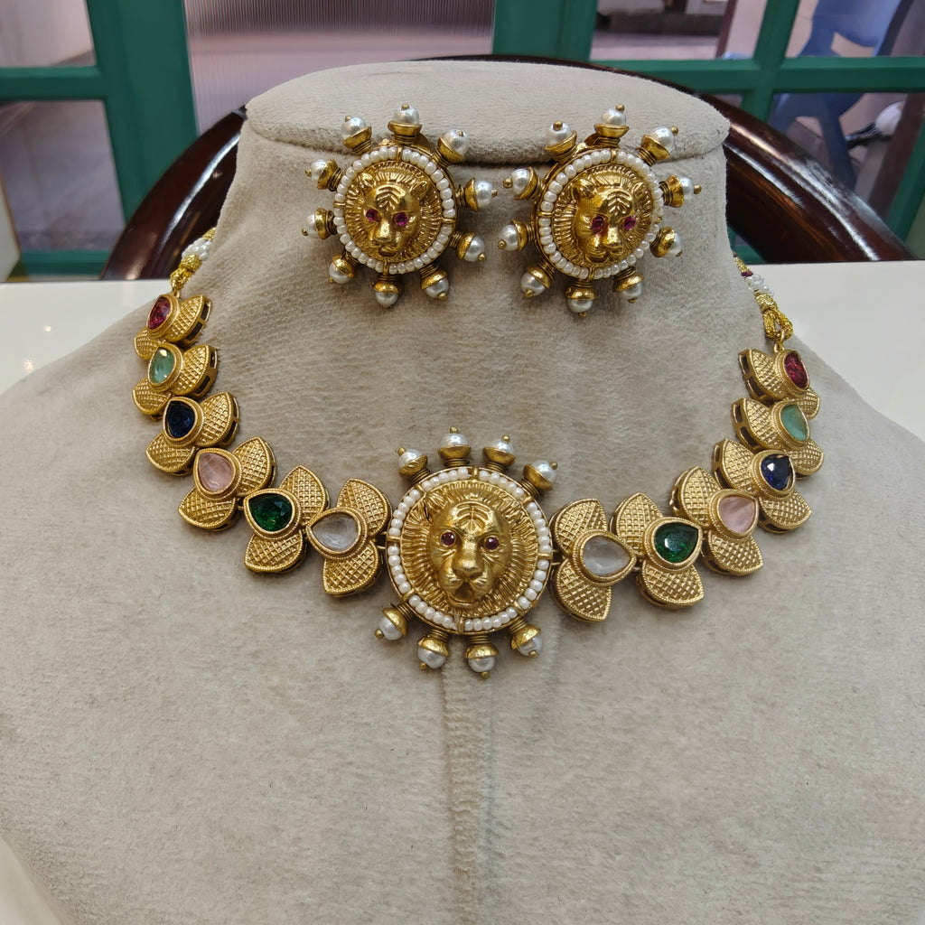Bagh Sleek Choker Set- Multi