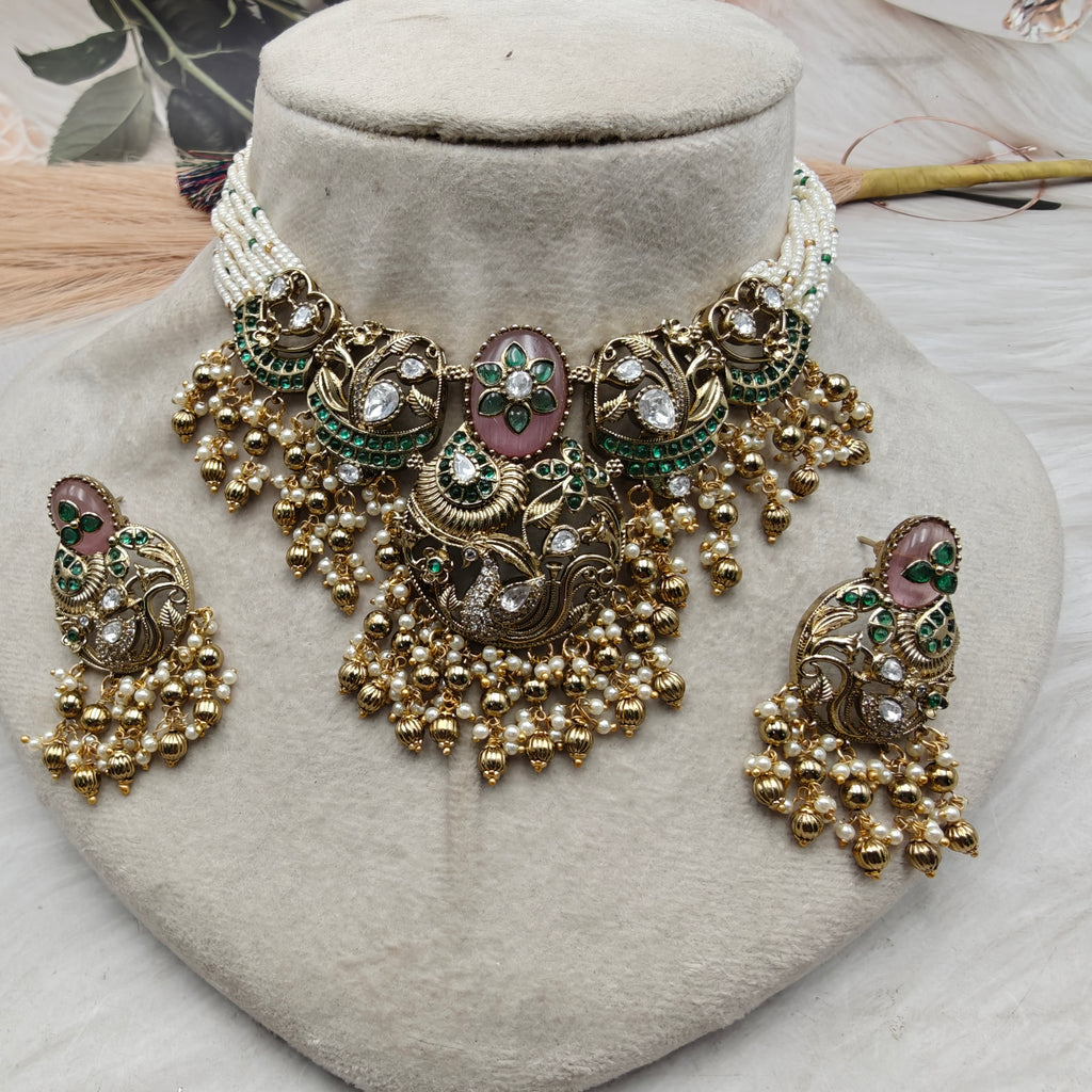 Kishi Swan In Lay Heritage Necklace Set- Pink Quartz