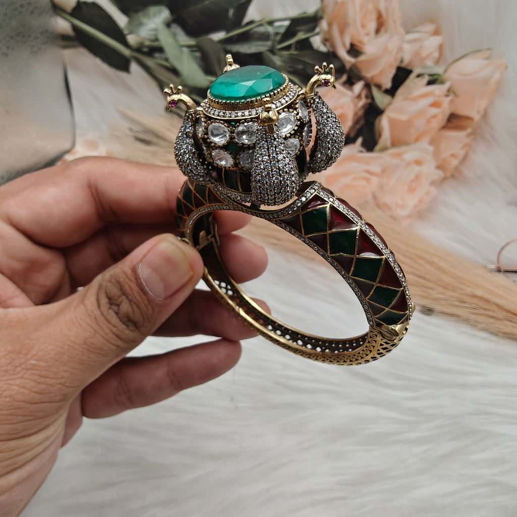 Victoria Mayura Openable Bracelet - Green Ruby