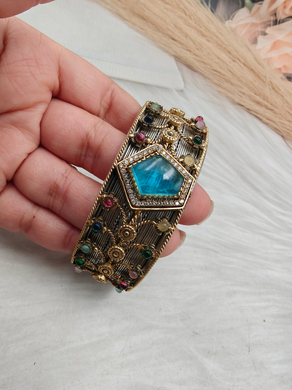 Meenakshi Dual Tone Handcrafted Doublet Handcuff- Sky Blue