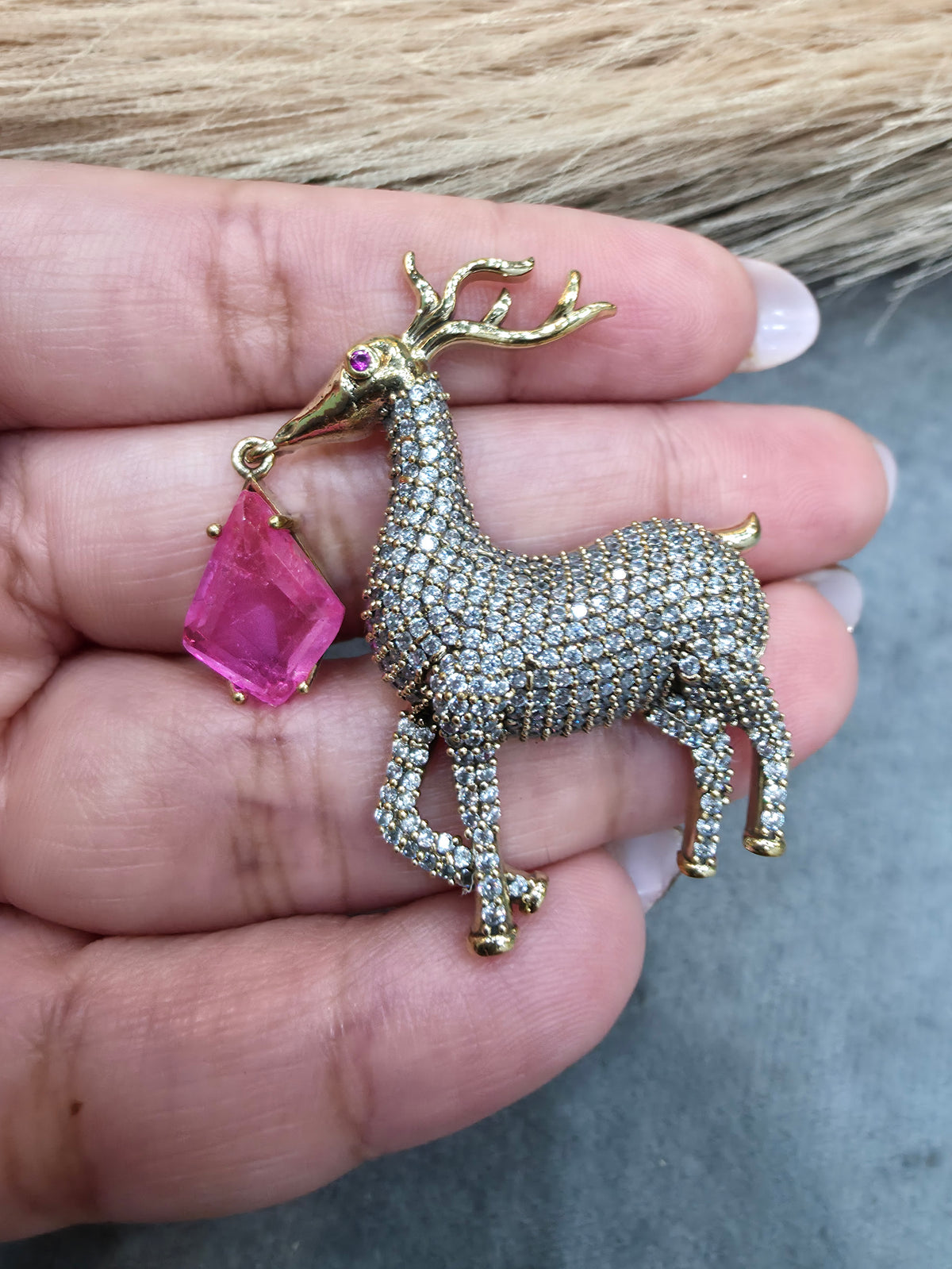 Reindeer Brooch- Pink