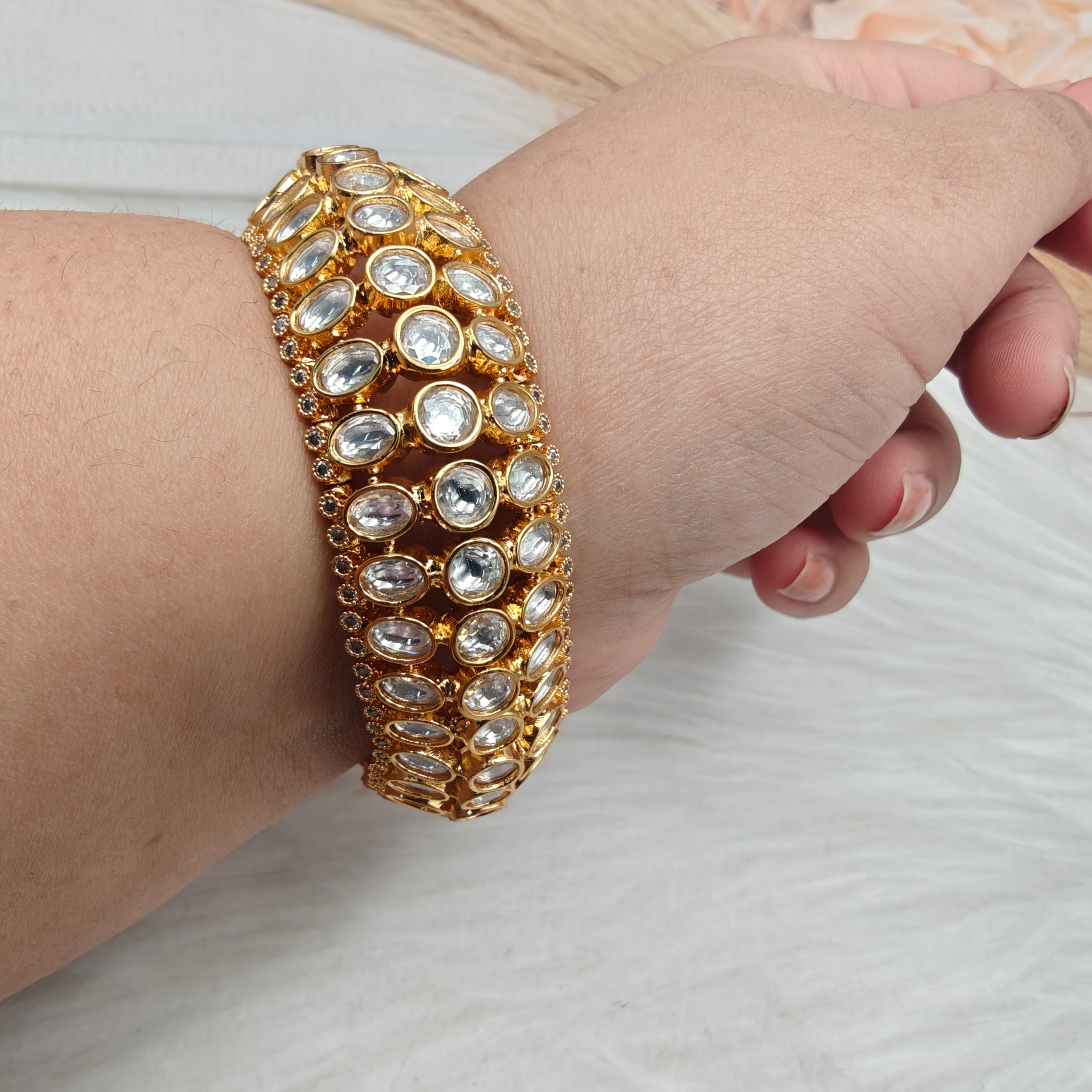 Aarna Flexible Free Size Bangle Bracelet- Neutral White