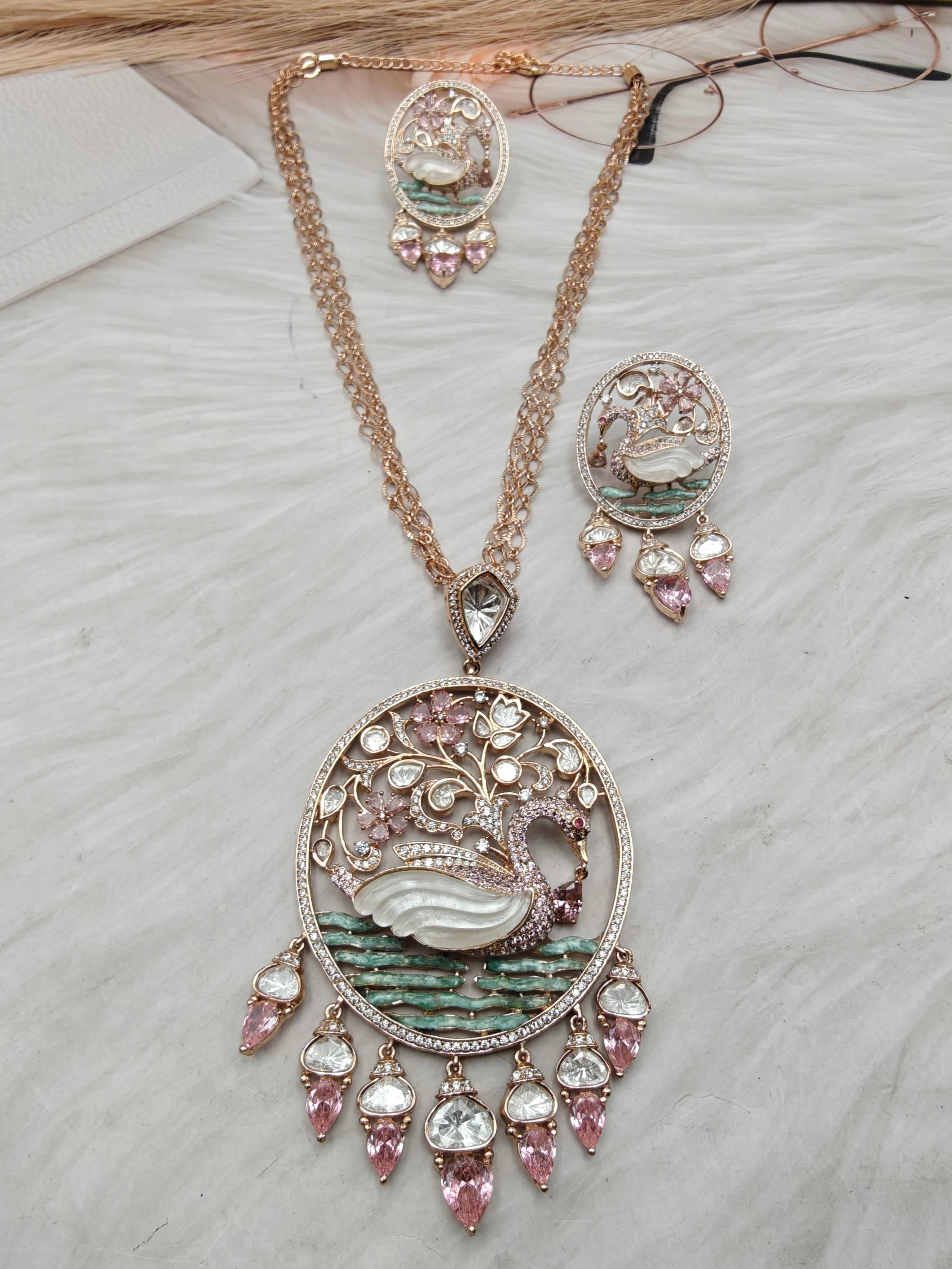 Luxe Mother of Pearl Swan Pendant Necklace Set