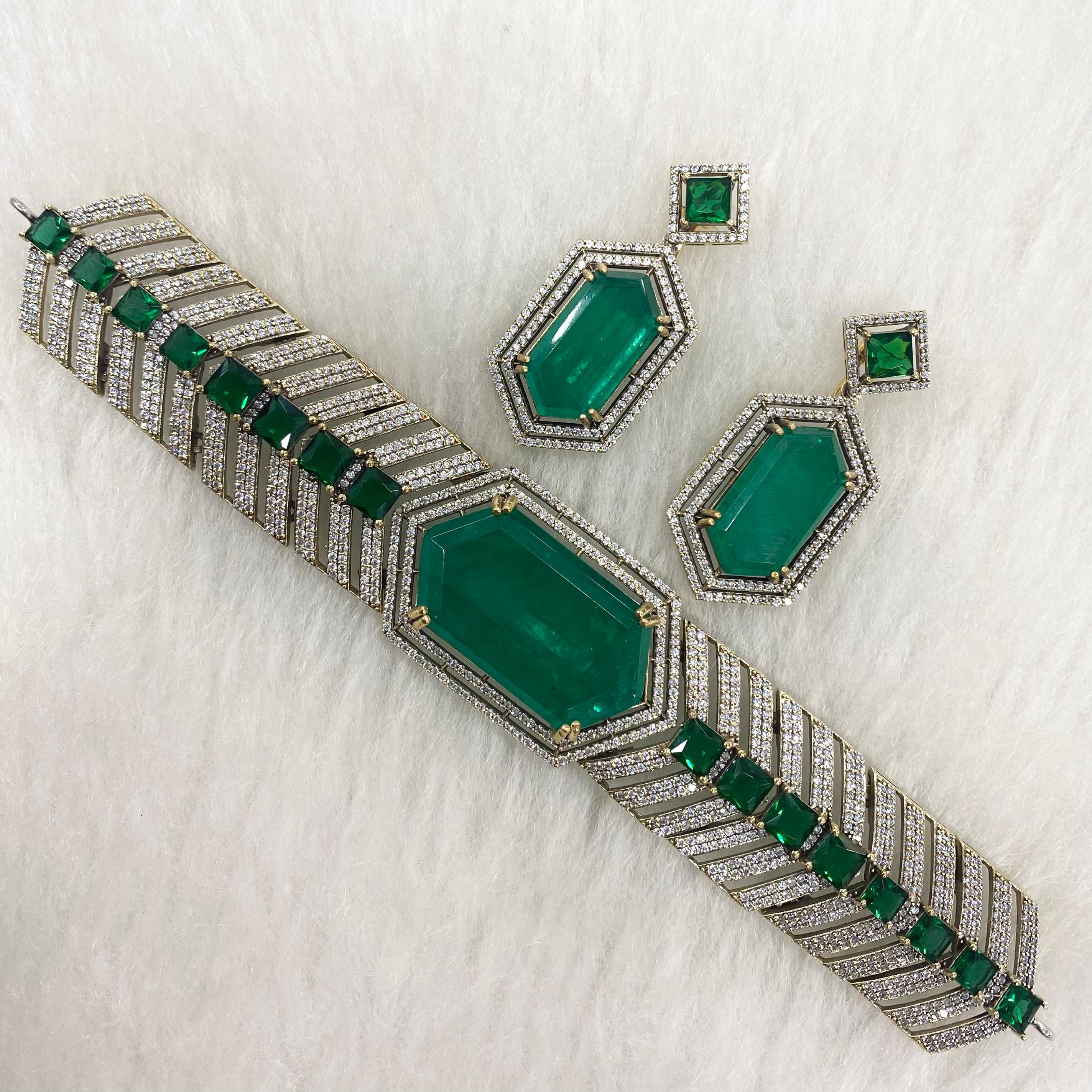 Saheli Doublet Choker Set- Emerald Green
