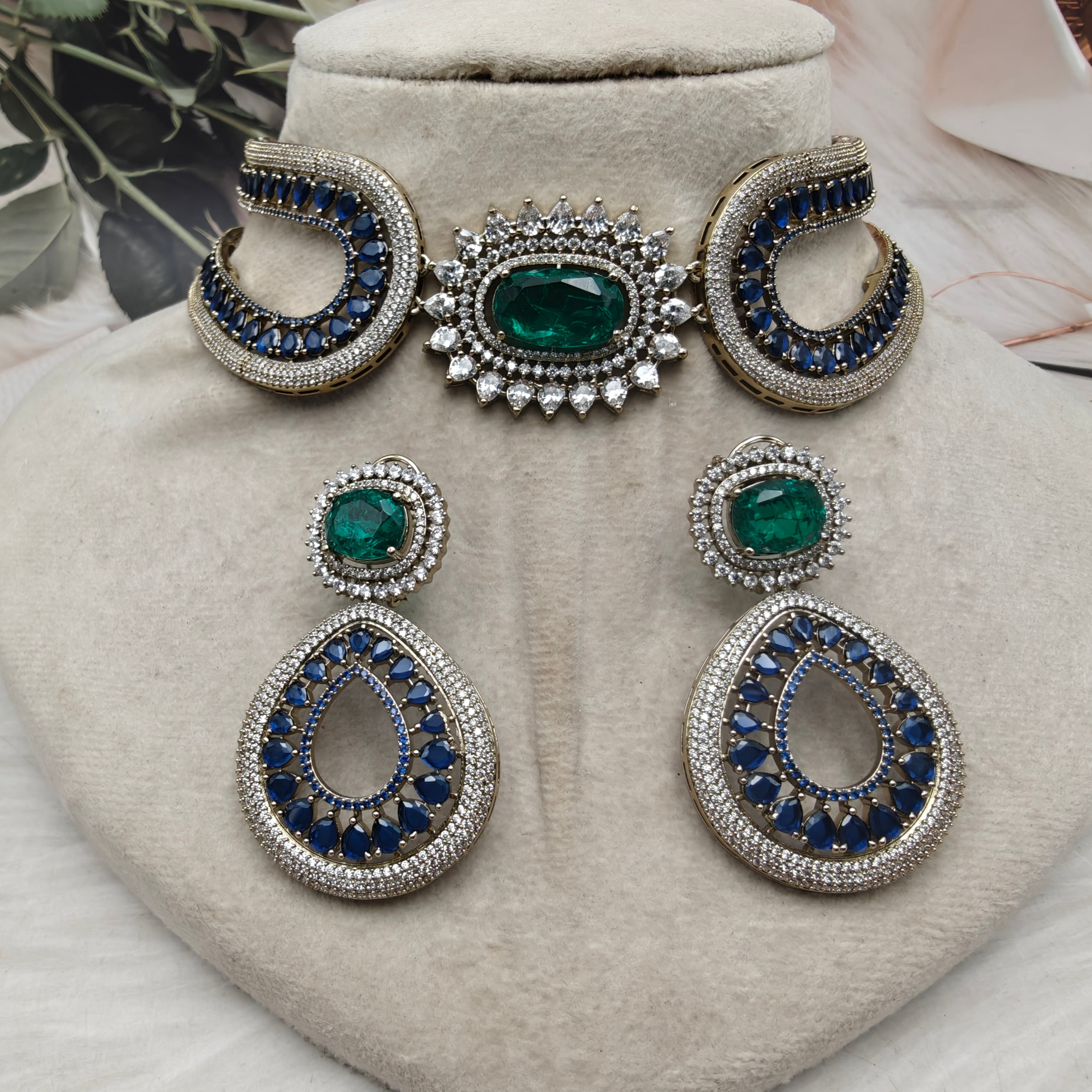 Nausheen Designer Premium Collar Necklace Set- Blue and Emerald