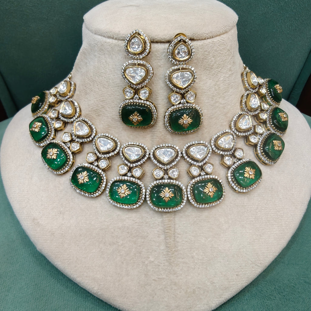 Amanat Pota Stone Necklace Set- Green