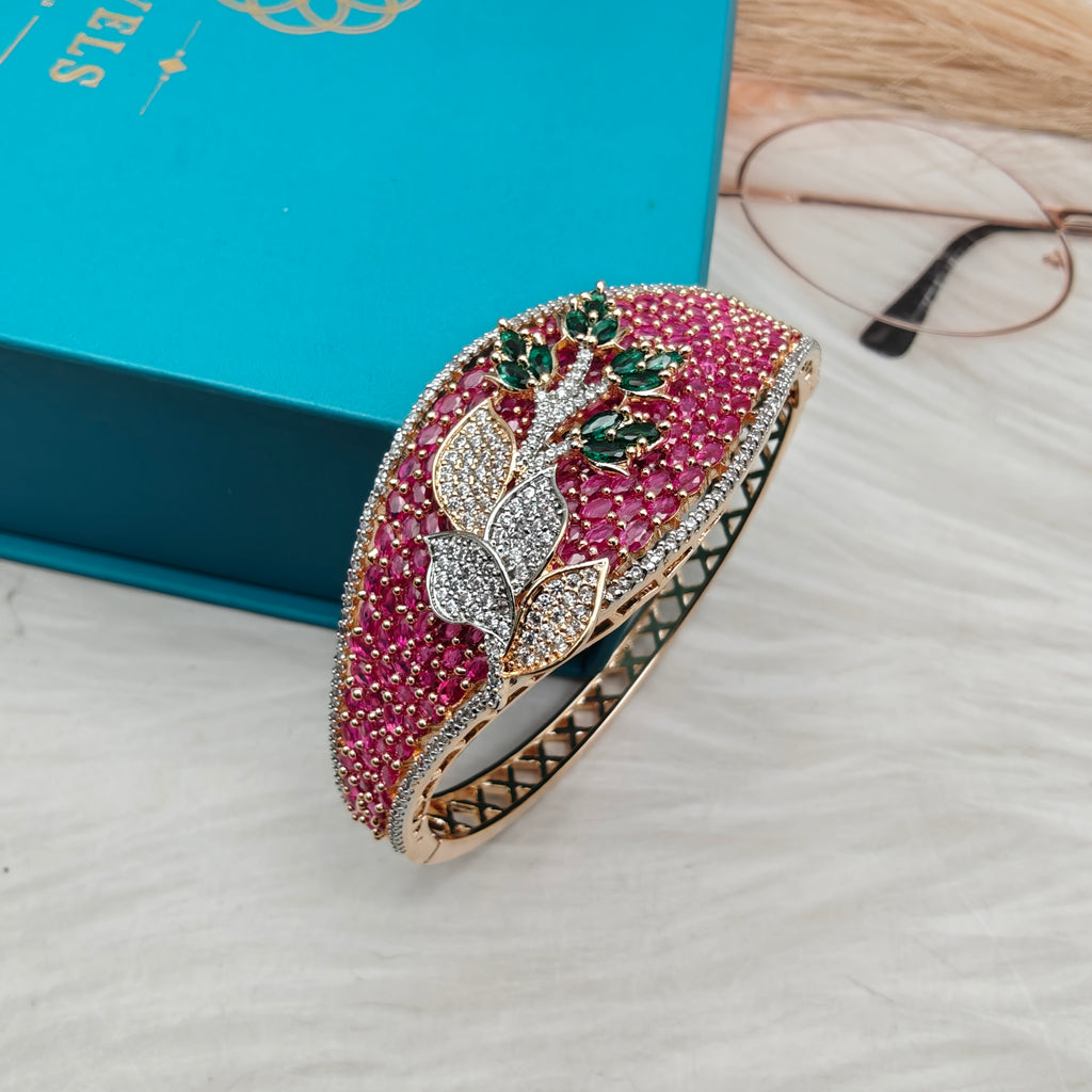 Vixita Premium Openable Bracelets (Carat Plating)- Ruby Green