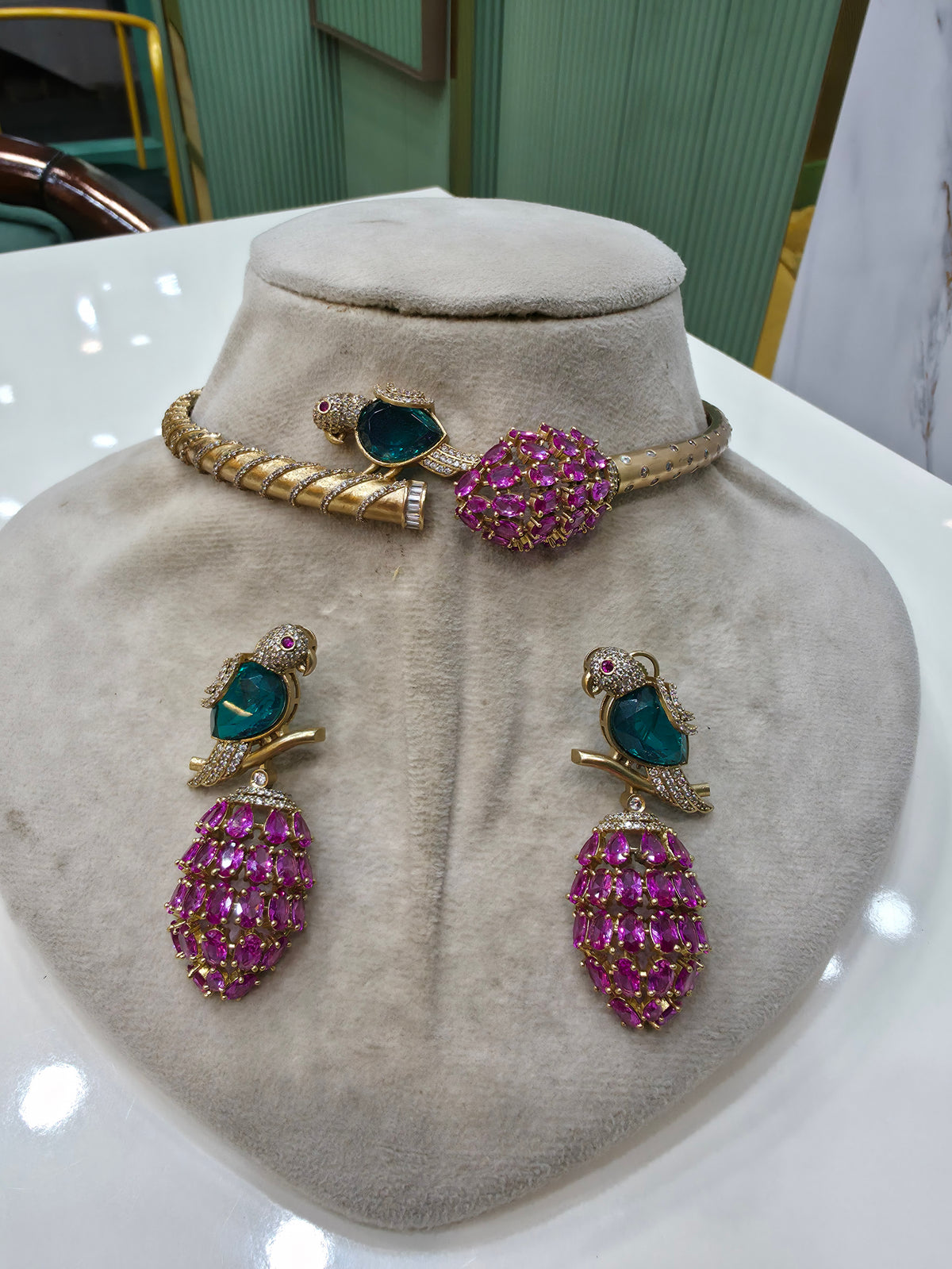 Ayurika - The Royal Parrot Hasli Set- Ruby Green