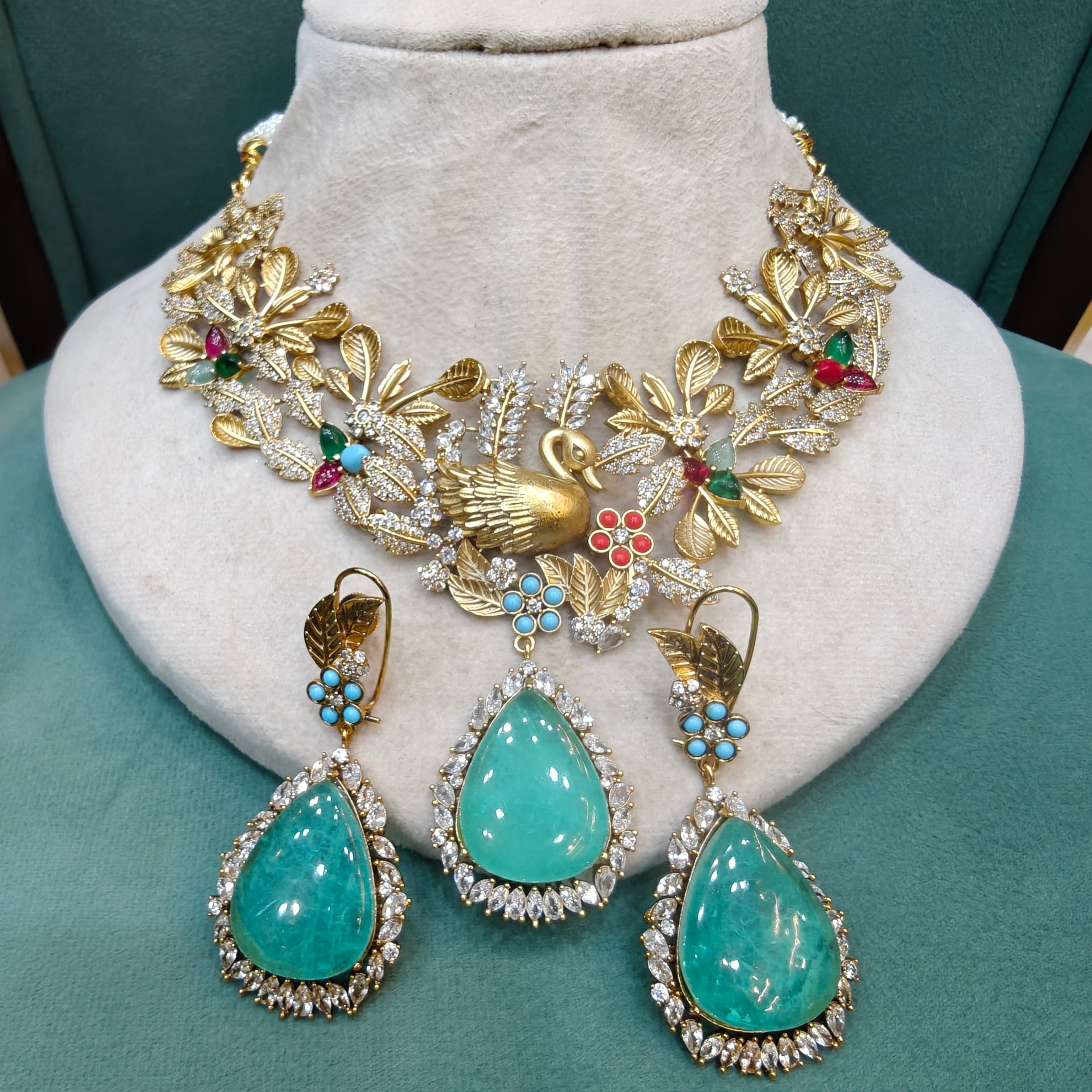 Vantara Swan Cabochon Doublet Statement Necklace Set