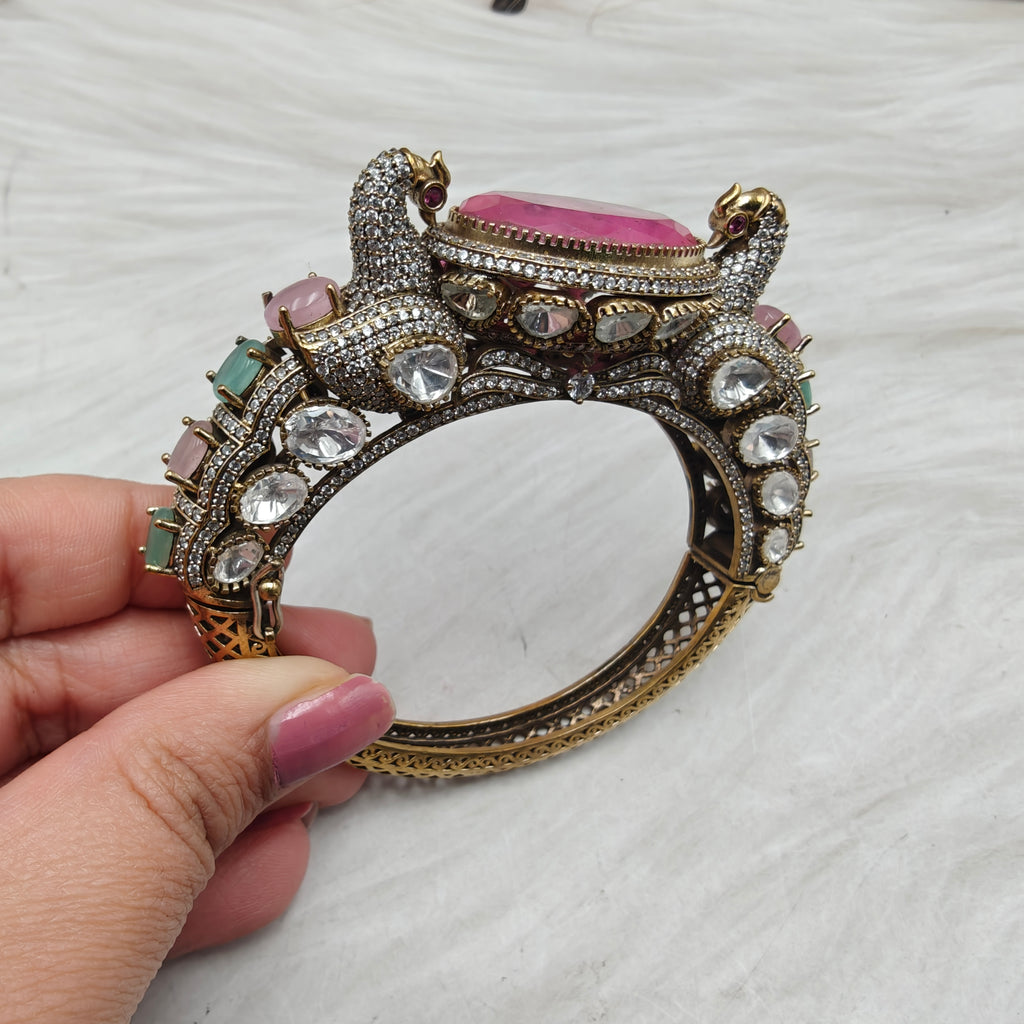 Mukti Doublet Uncut Moissanite Jadau AD Bracelet - Pink Mint