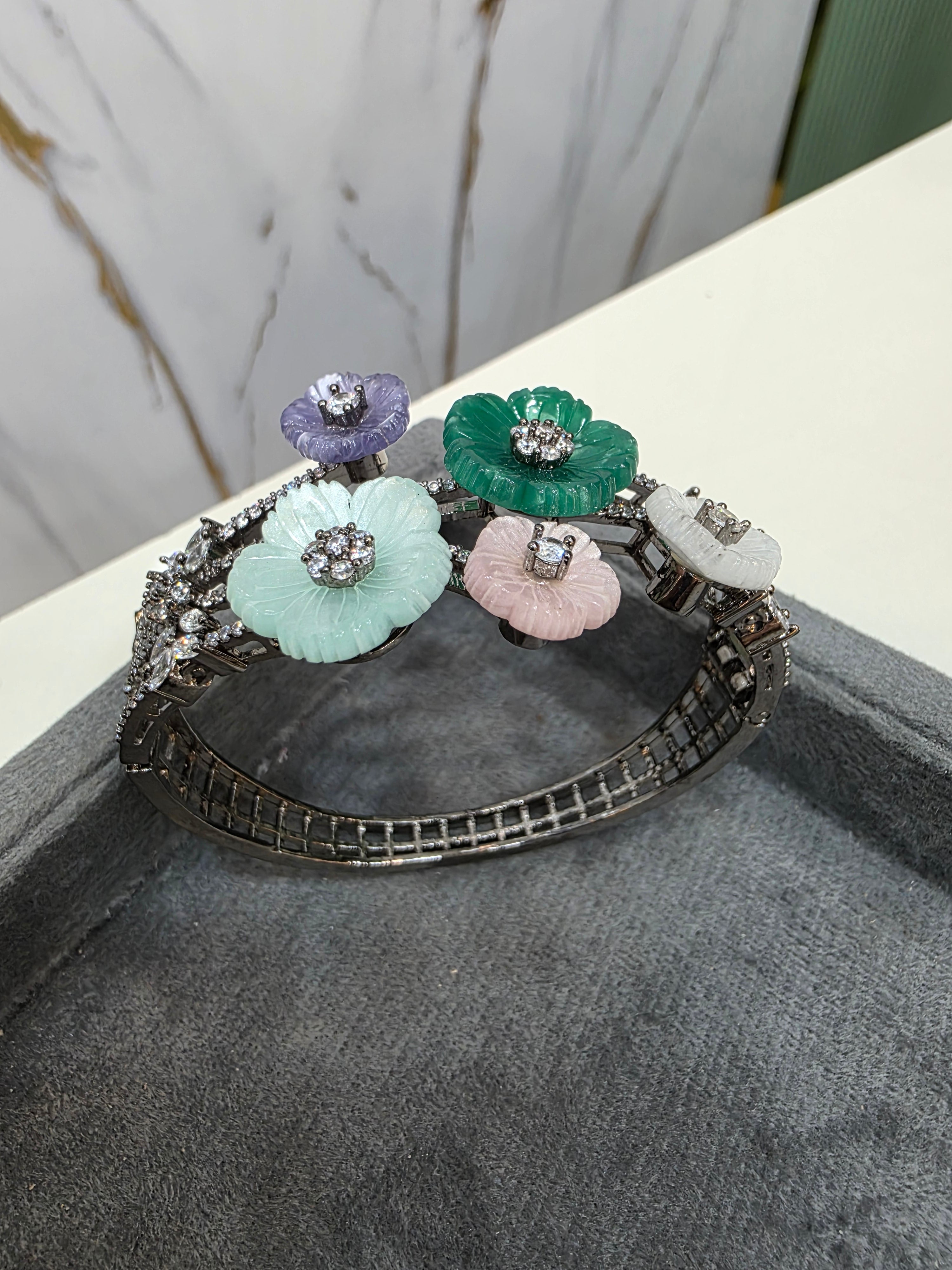 Floria carving stone openable bracelet- Multi