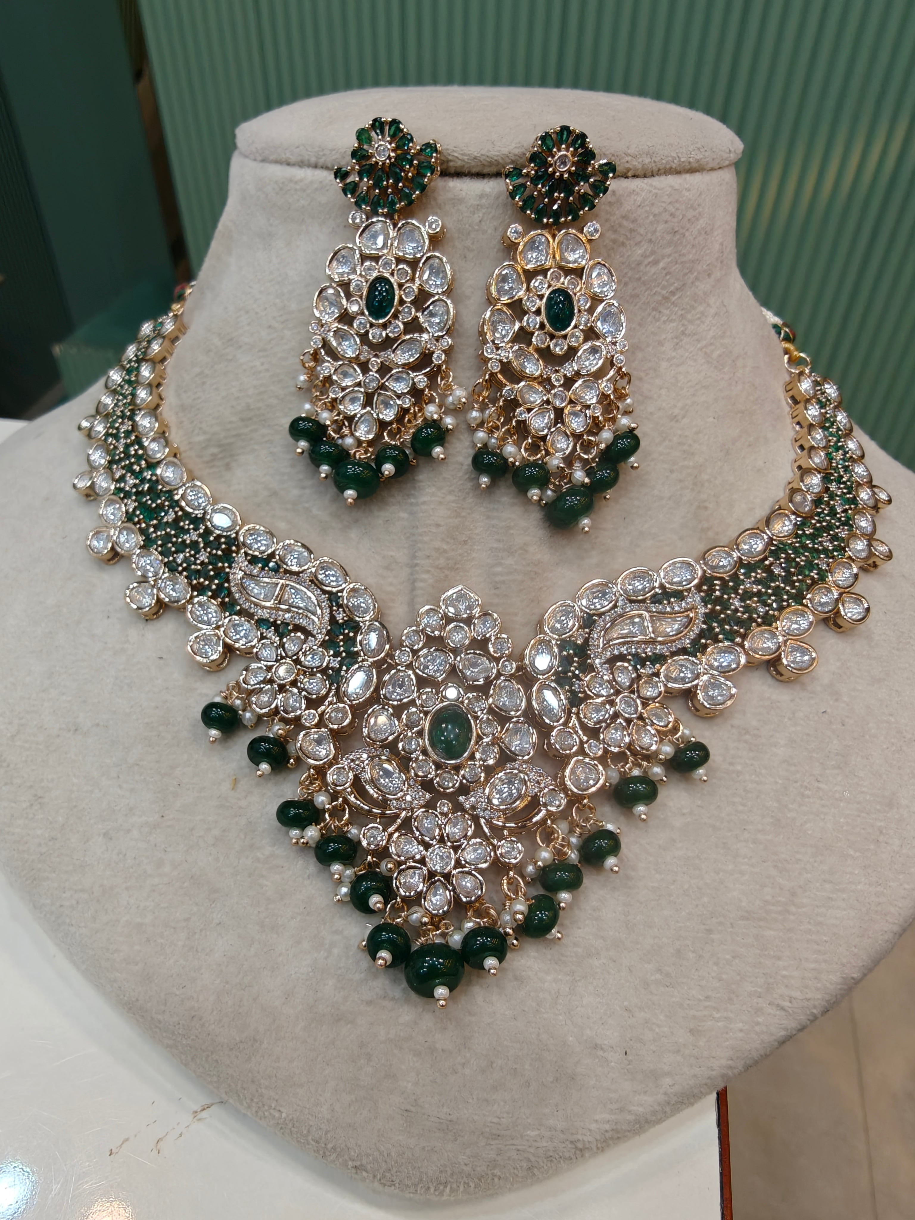 Divisha Carat Plating Sunheri Kundan Necklace Set- Green