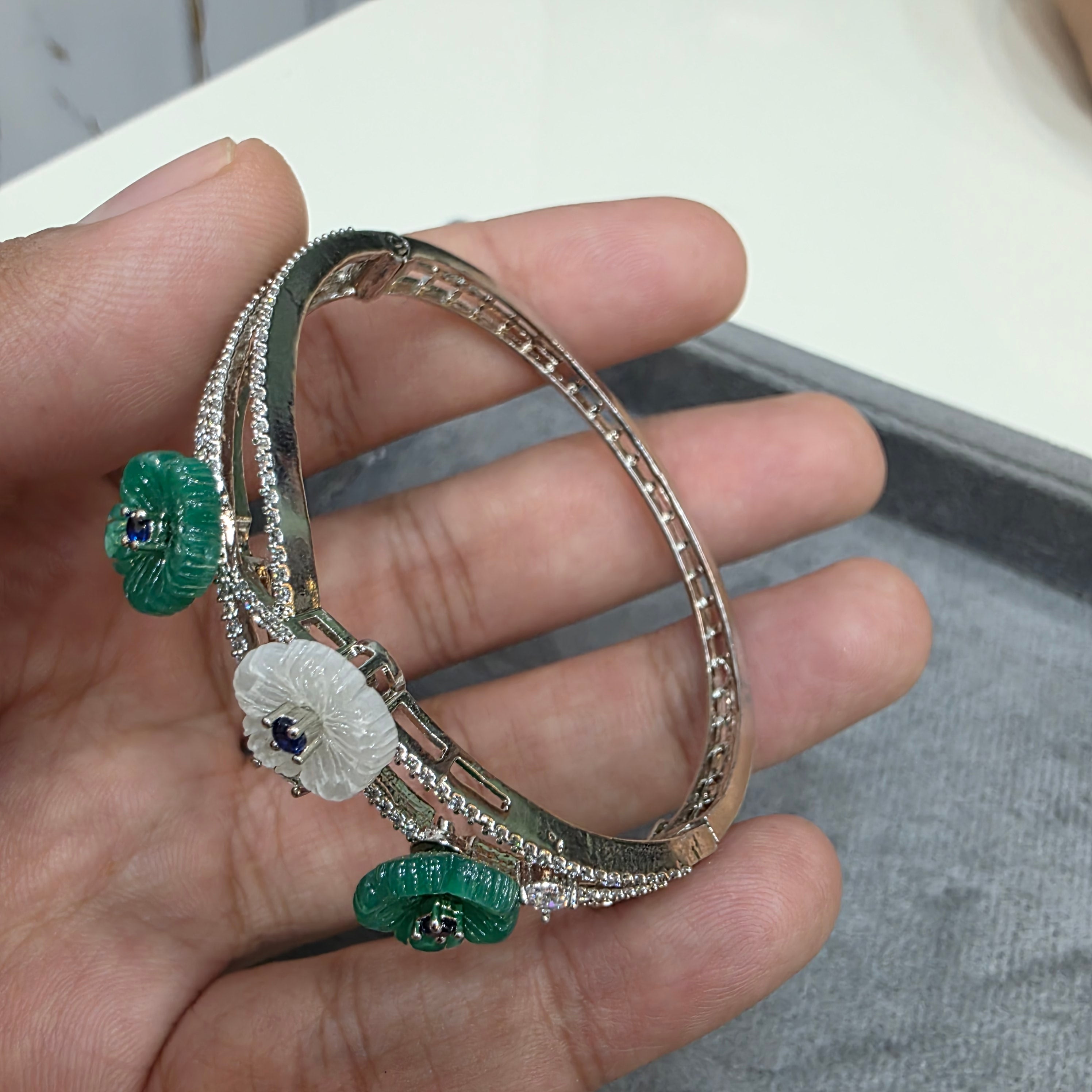 Shreya Carved Stone Openable Bracelet (Silver Plating)- Green White