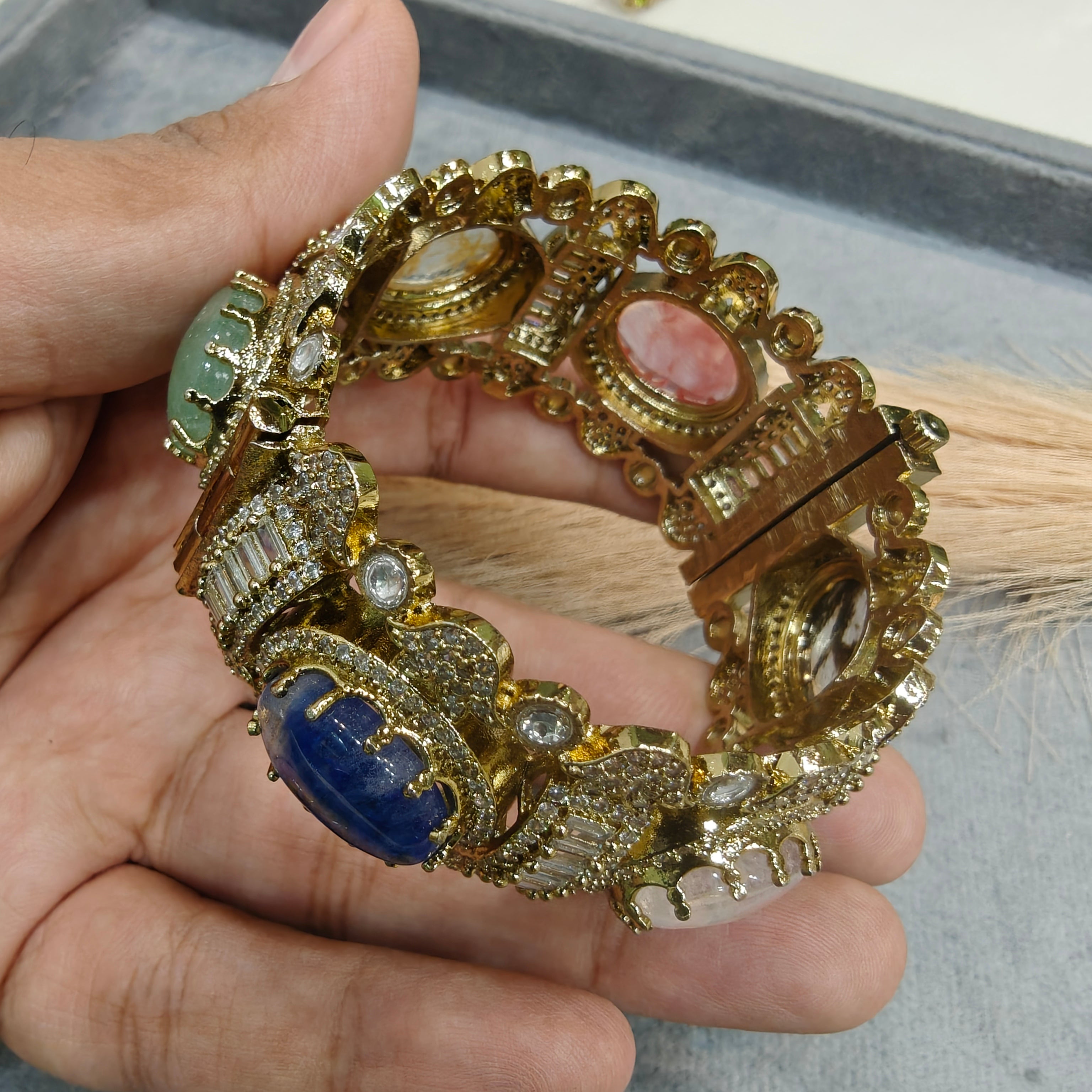 Mahira Sabya Inspired Openable Bangle - Multi 2
