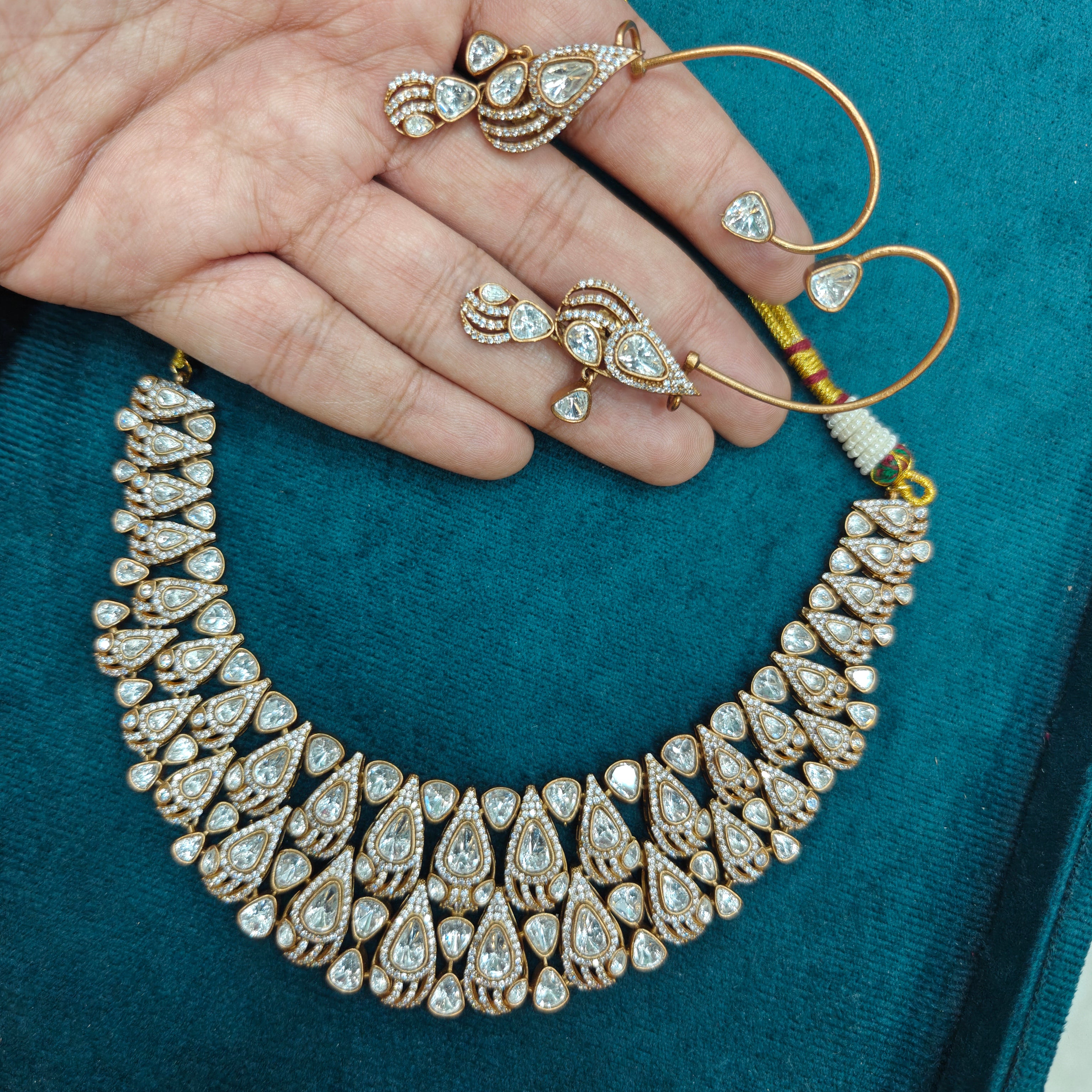 Aarvi Moissanite Celebrity Necklace Set