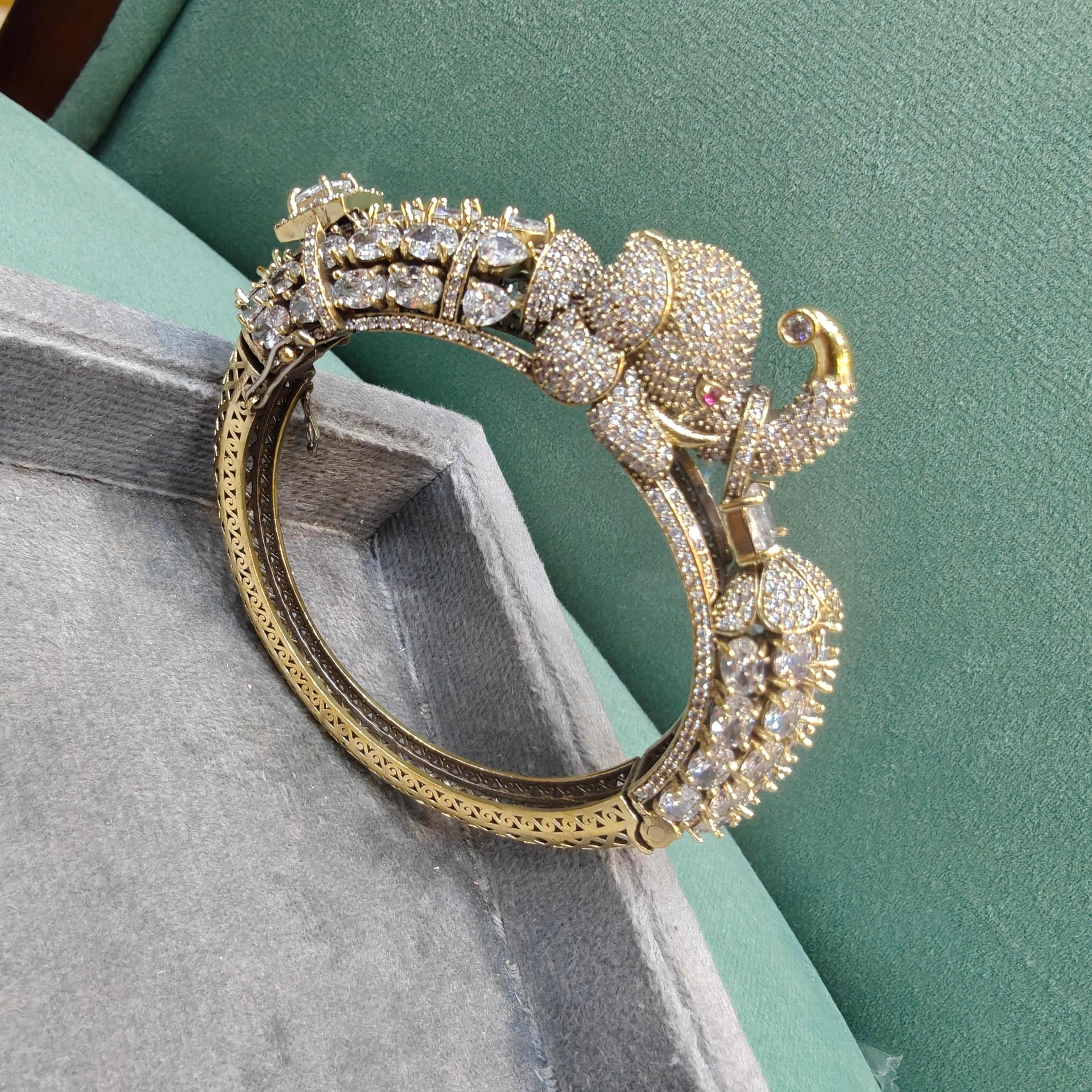 Elephant Openable Jadau AD Bracelet- White