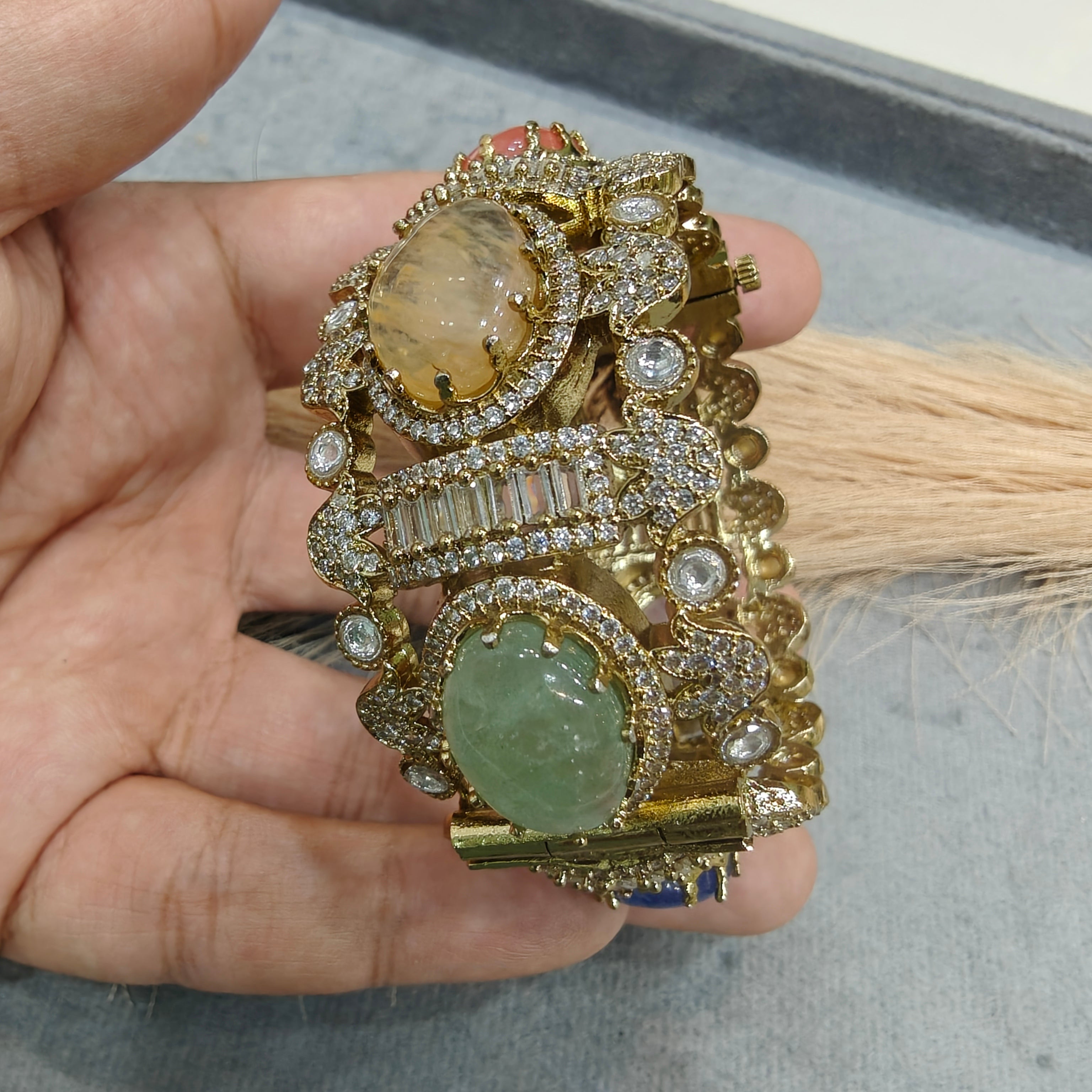 Mahira Sabya Inspired Openable Bangle - Multi 2