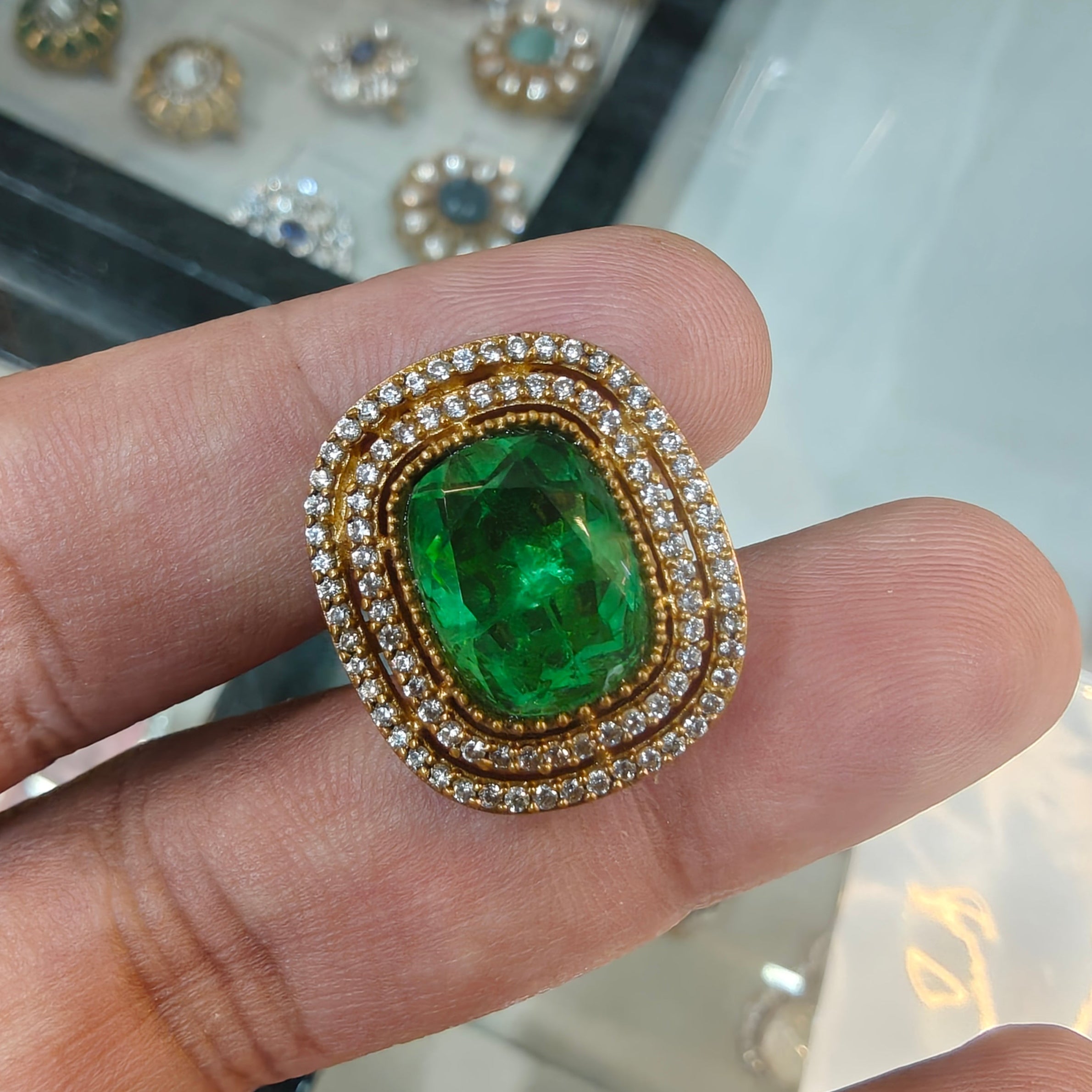 Sarika Doublet Finger Ring - Parrot Green