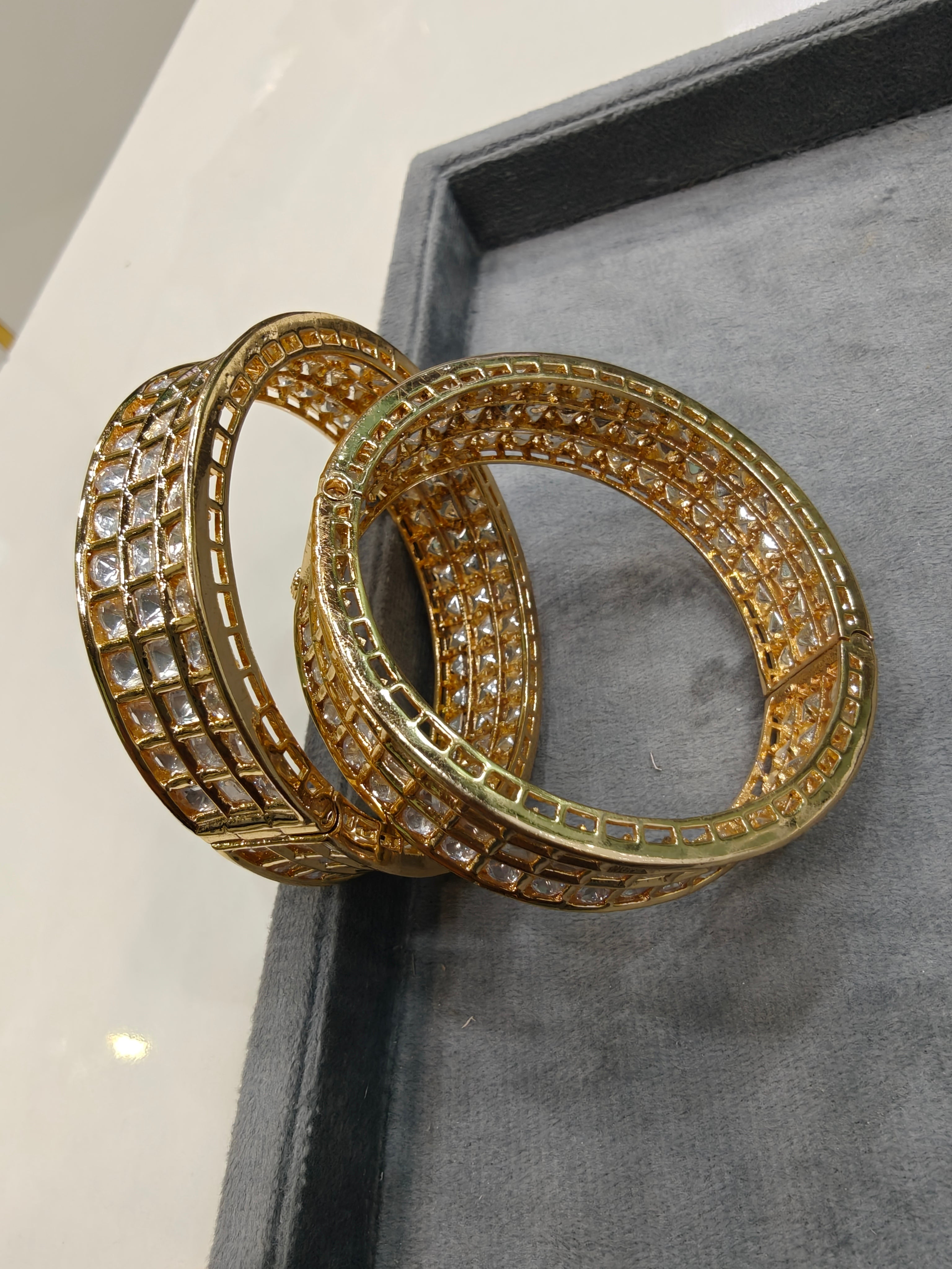 Roohaniyat Tyaani Kundan Gold Plated Openable Bangles
