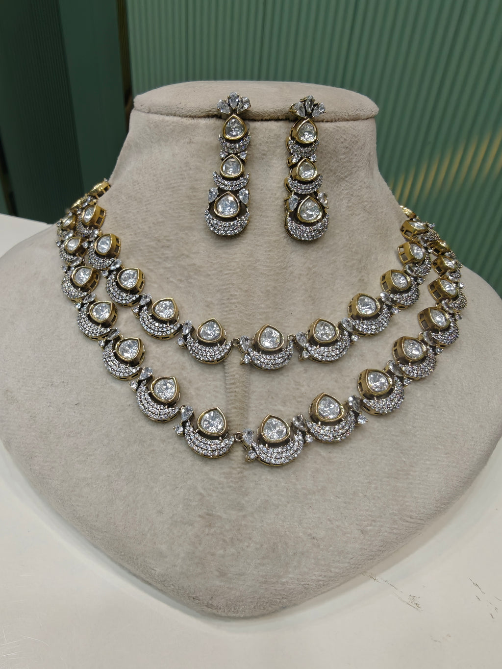 Neyra Uncut Polki Double Layer Necklace Set - White