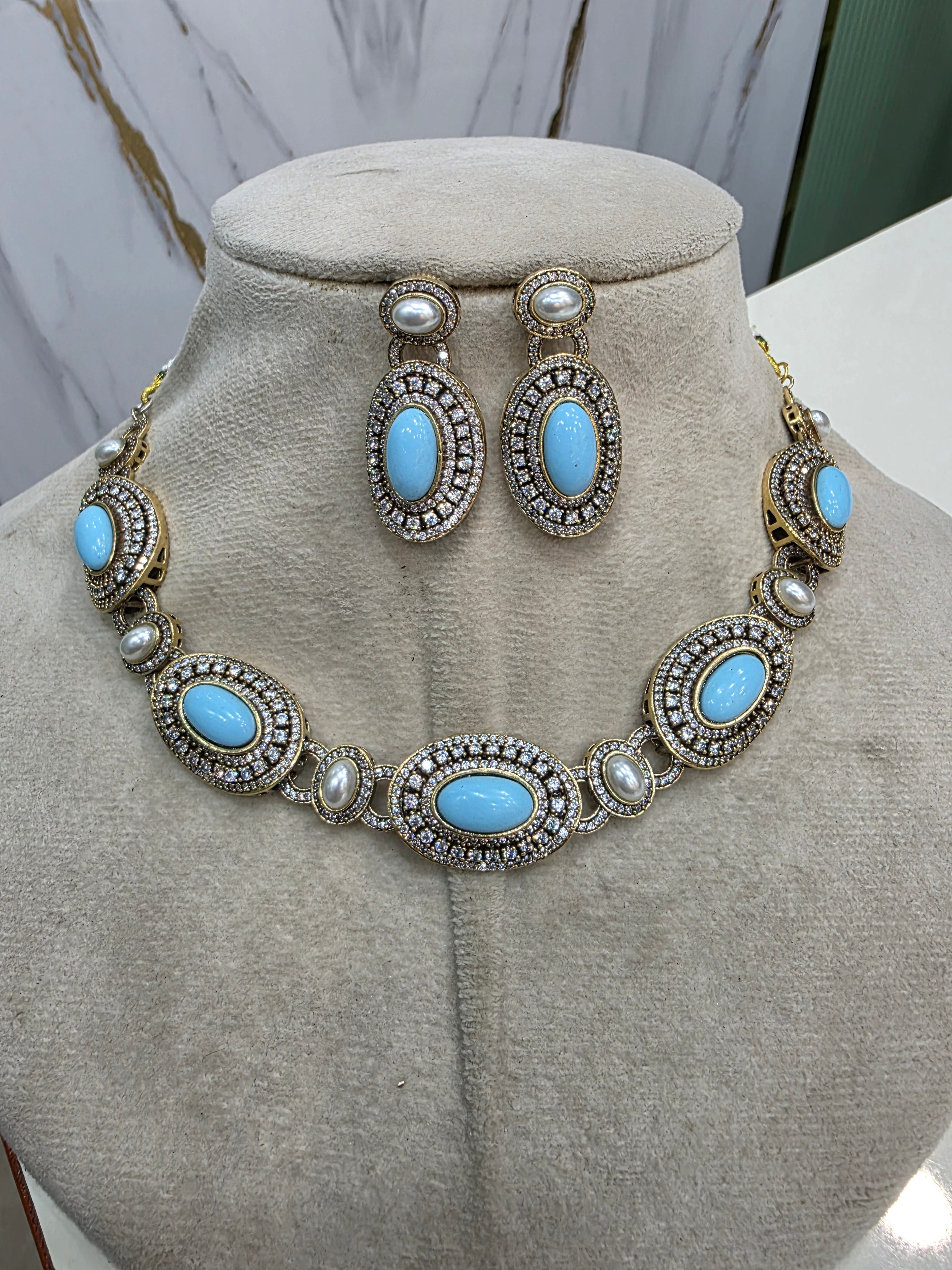 Aashi Statement Sleek Choker Necklace Set- Turquoise/ Firoza