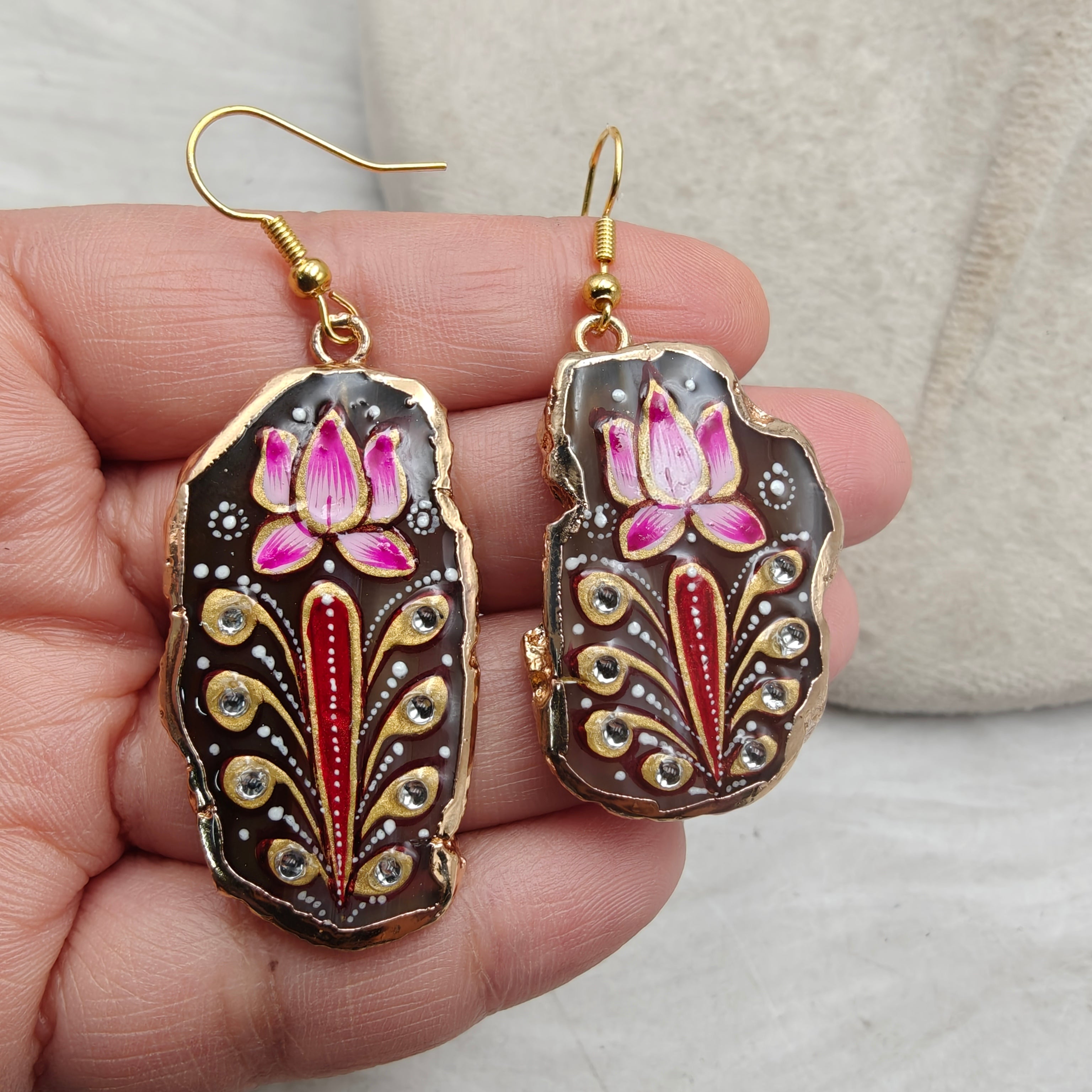 Tanjore Unshaped Agate Earrings- Coffe Brown